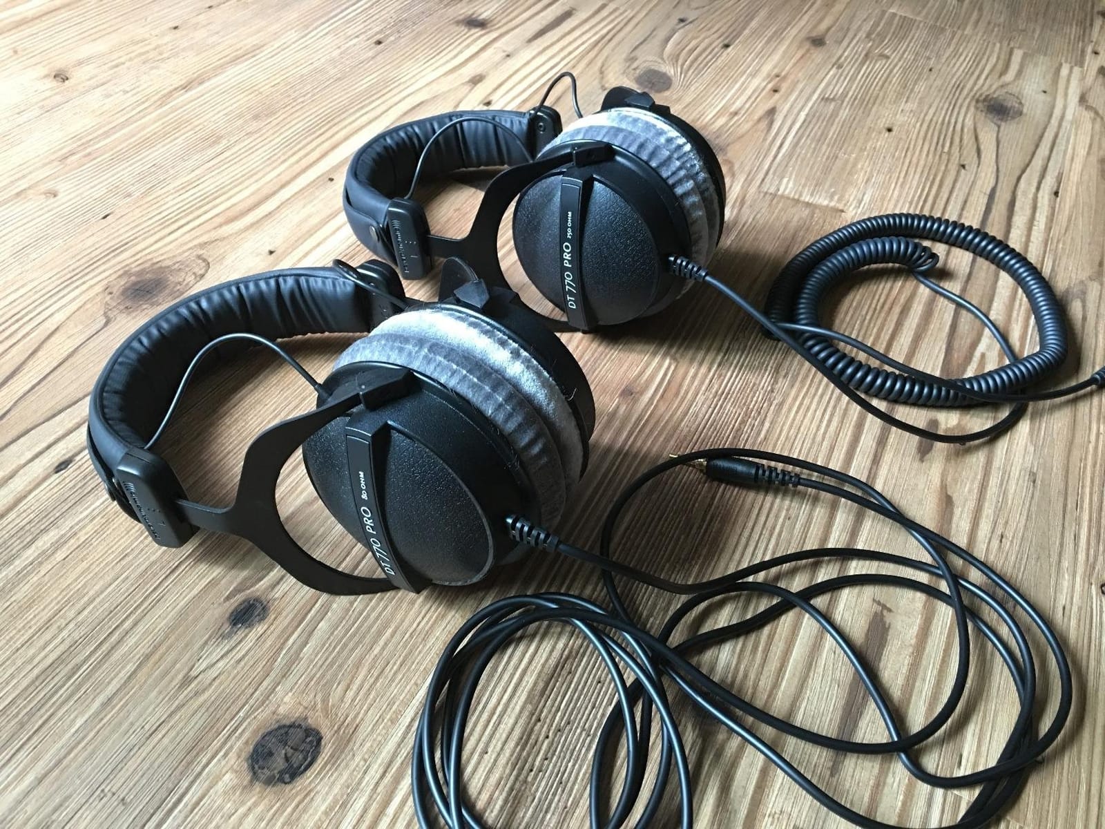 beyerdynamic DT 770 Pro Studio Headphones (80 Ohm, Black) customer photo 2