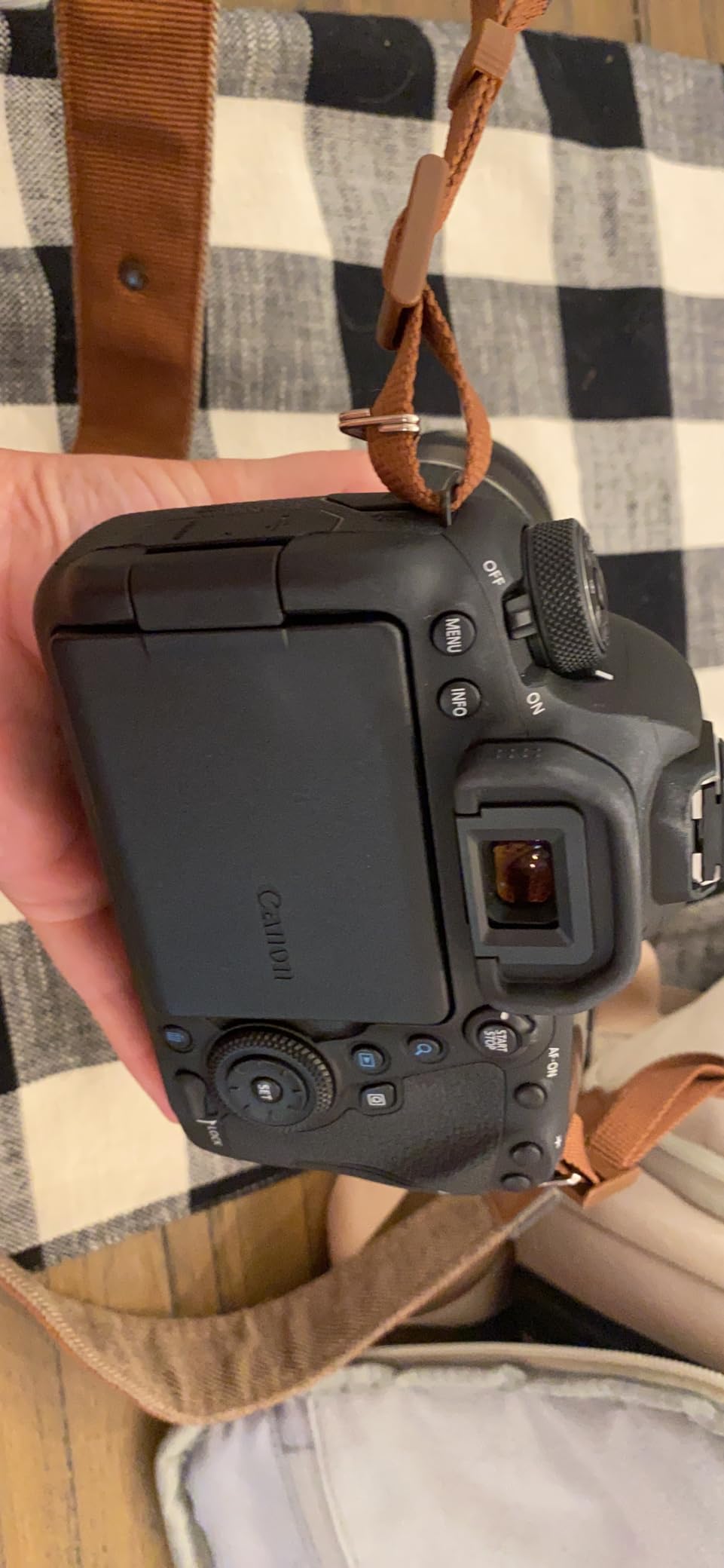 Canon EOS 6D Mark II Digital SLR Camera Body - Wi-Fi Enabled customer photo 1