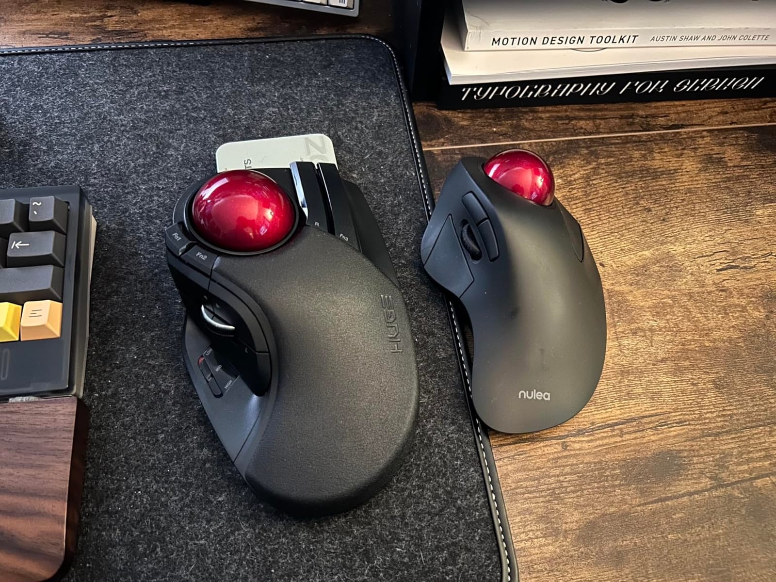 ELECOM HUGE Trackball, 2.4GHz Wireless USB, Index Finger Control, Customizable 8-Button, Large Soft Palm Rest, 52mm Ball, Windows PC Mac (M-HT1DRBK) customer photo 2