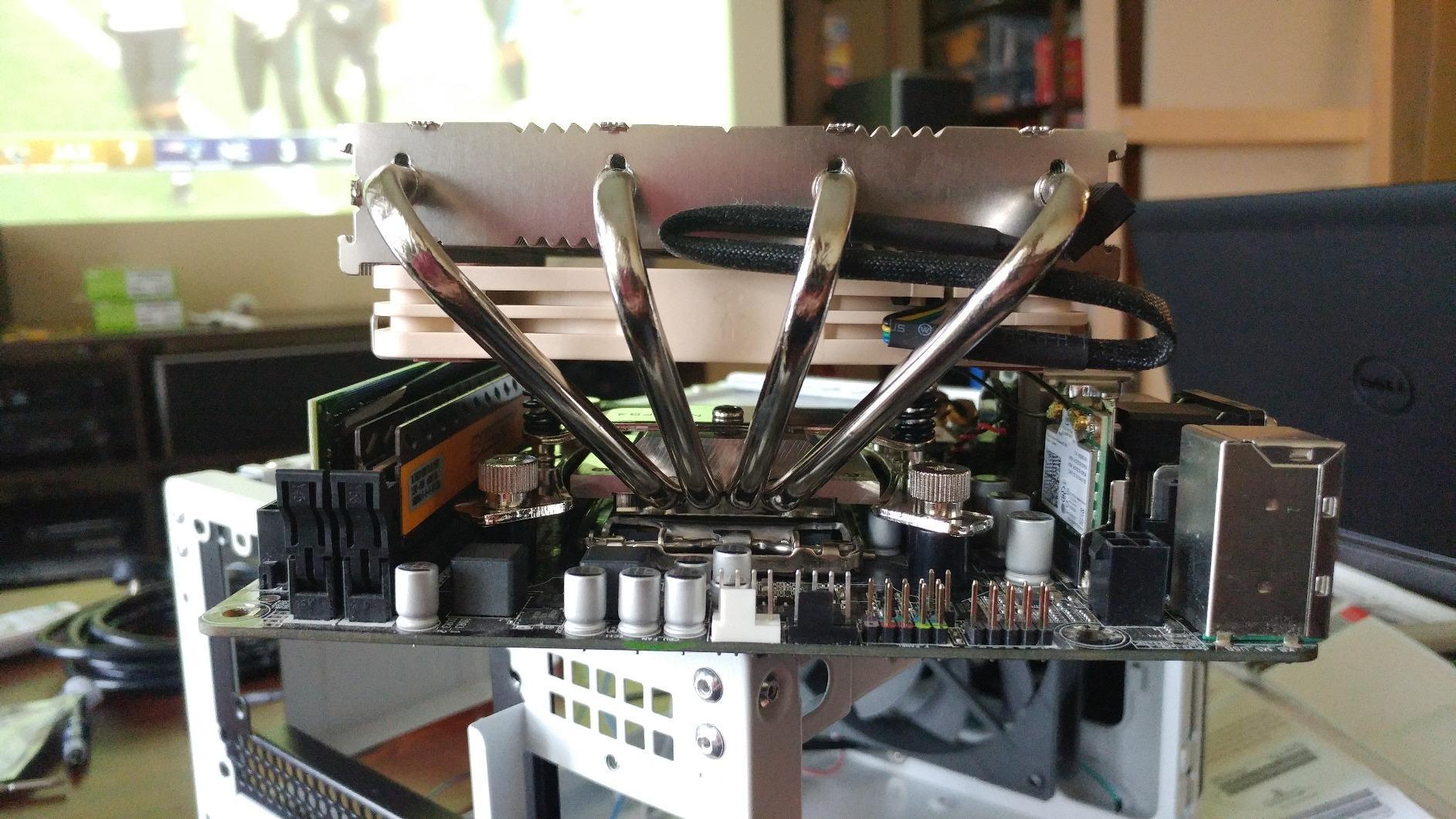 Noctua NH-L12S, Quiet High-Performance Low-Profile CPU Cooler | 70mm Height, ITX SFF Low-Noise Cooling, 4 Heatpipes, For Intel & AMD, 120mm Slim Fan, Rich Accessory Kit customer photo 1