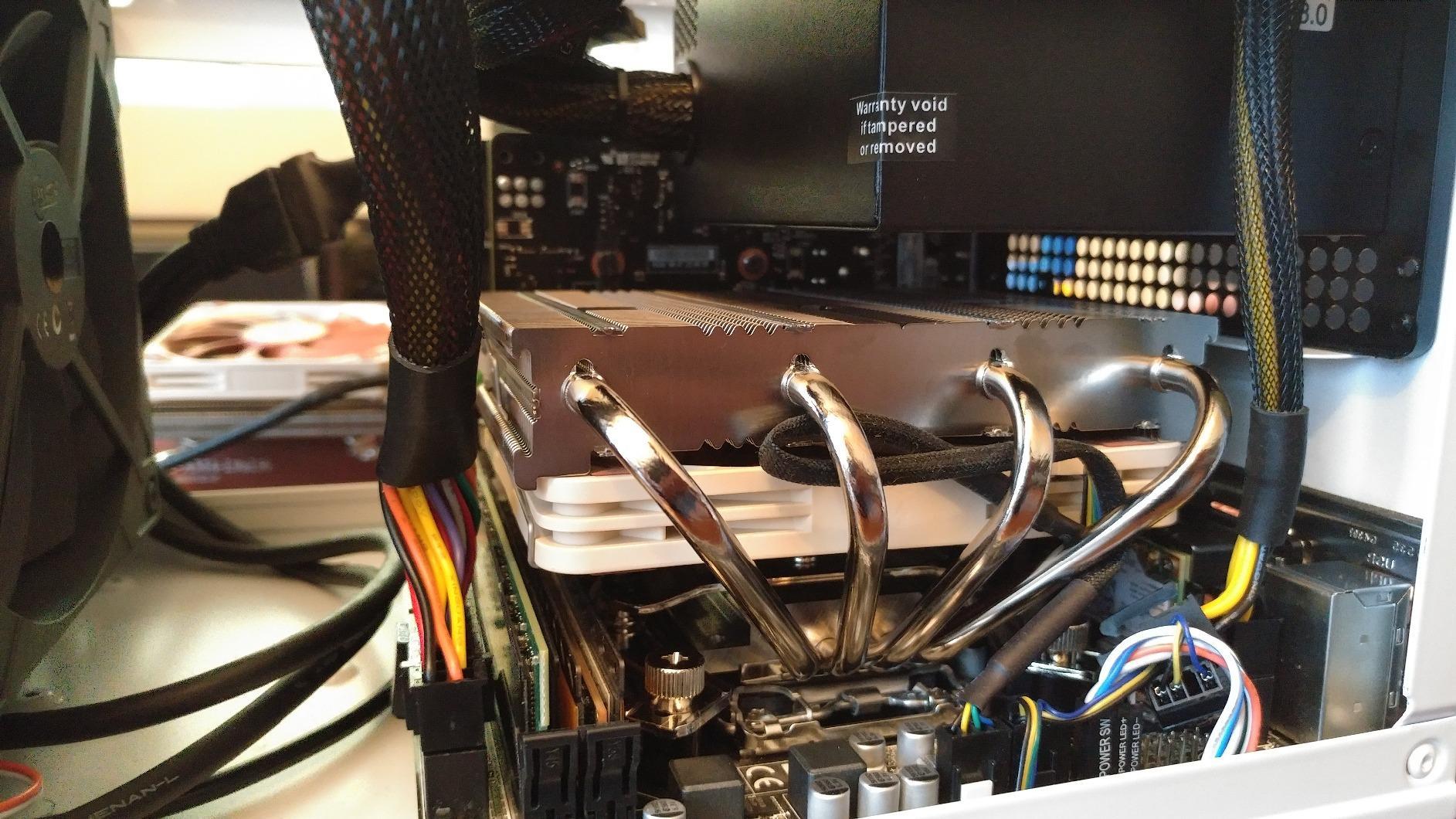 Noctua NH-L12S, Quiet High-Performance Low-Profile CPU Cooler | 70mm Height, ITX SFF Low-Noise Cooling, 4 Heatpipes, For Intel & AMD, 120mm Slim Fan, Rich Accessory Kit customer photo 2