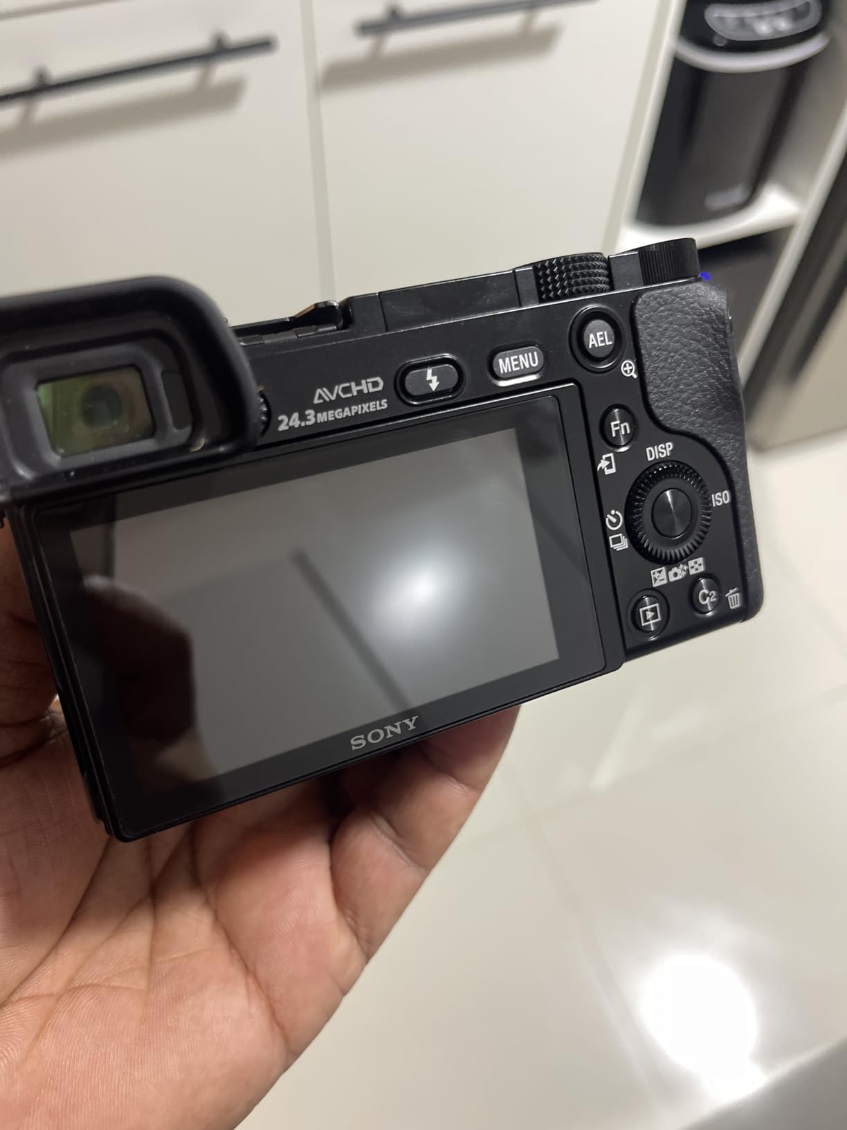 Sony Alpha a6000 Mirrorless Digitial Camera 24.3MP SLR Camera with 3.0-Inch LCD (Black) w/ 16-50mm Power Zoom Lens (Renewed) customer photo 1