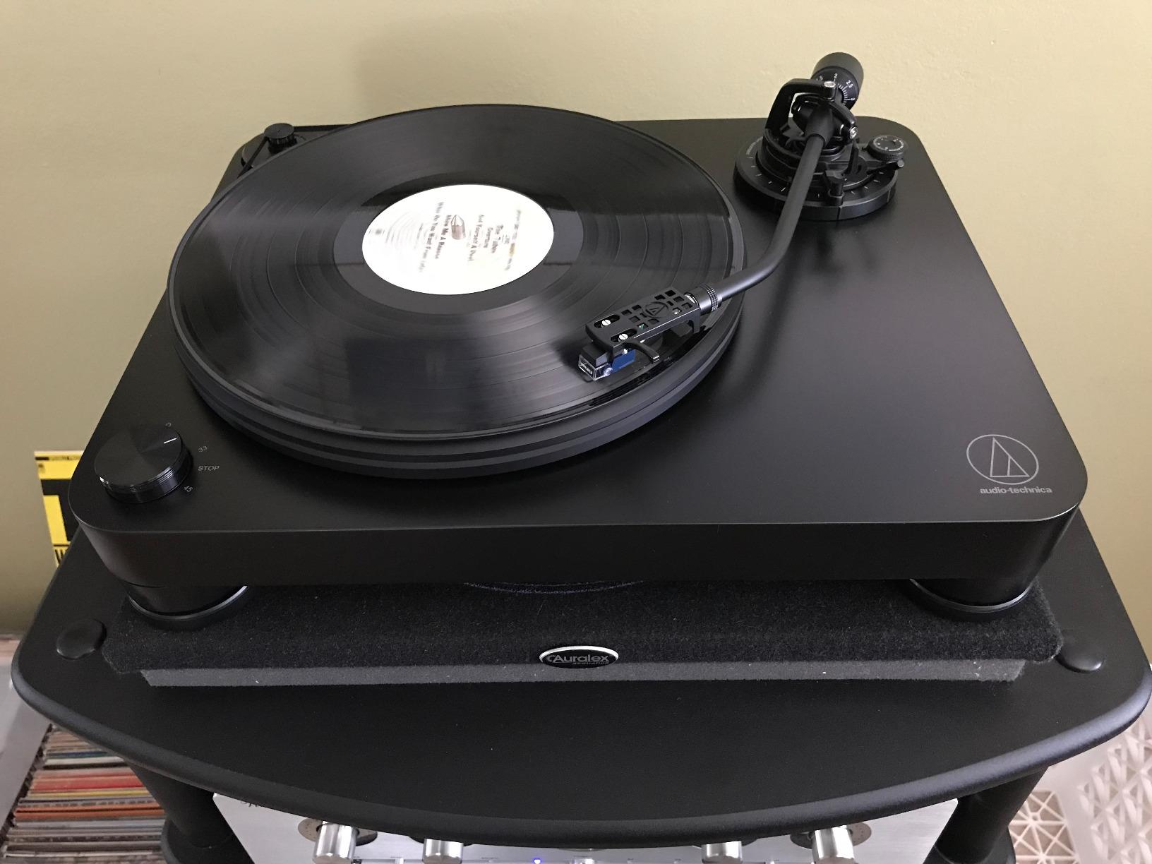 Audio-Technica at-LP7 Fully Manual Belt-Drive Turntable Black customer photo 2