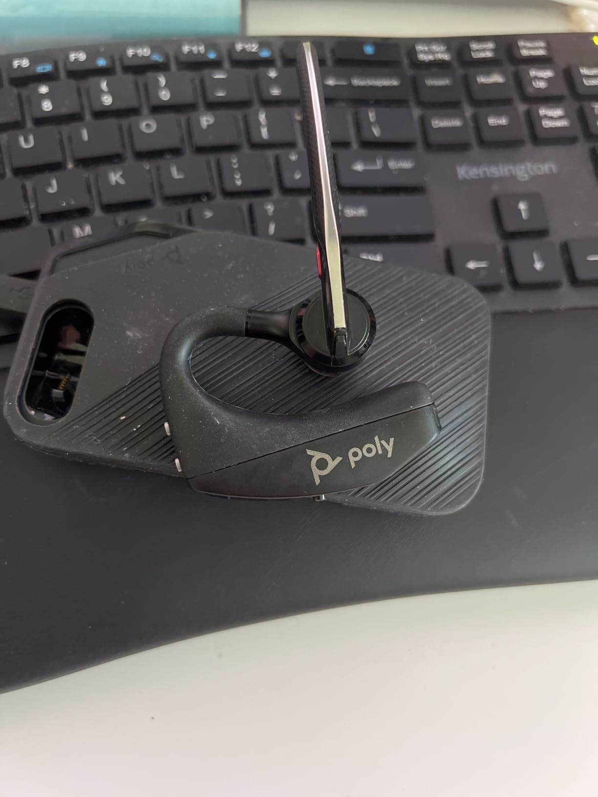 Plantronics - Voyager 5200 UC (Poly) Bluetooth Single-Ear Headset customer photo 2