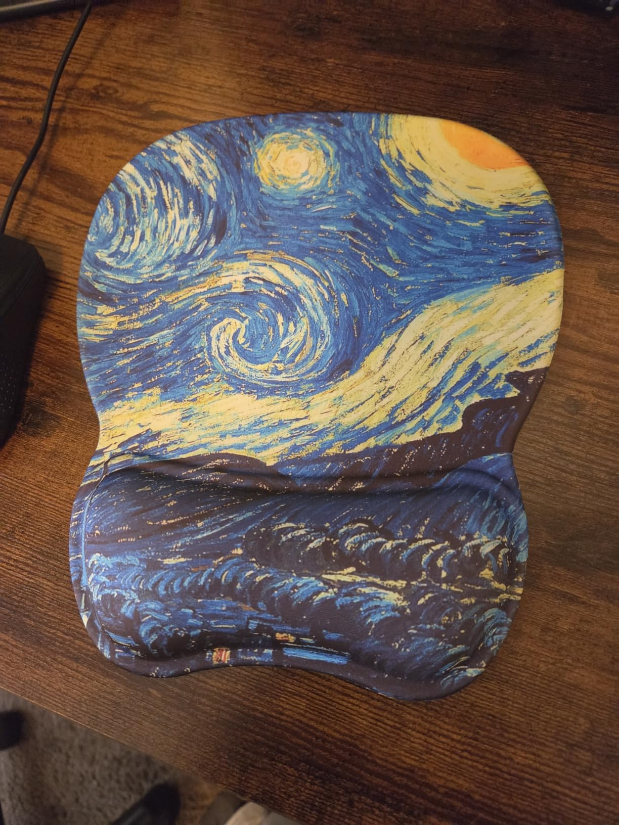 MROCO Ergonomic Mouse Pad with Gel Wrist Rest, 9.4 x 8.1 in, Black | Ergonomic Shape Design for Pain Relief, Cooling Feel Gel Cushioning for Wrist Comfort, Smooth Lycra Surface, Non-Slip PU Base customer photo 2