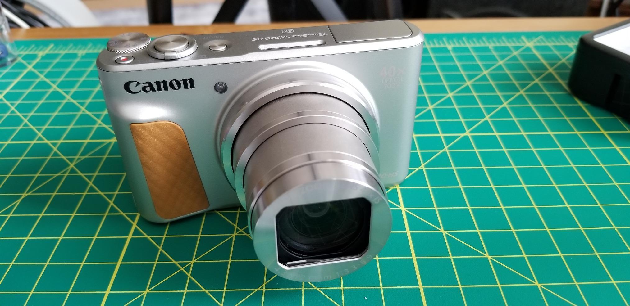 Canon PowerShot SX740 HS, Point and Shoot Digital Camera, Optical Zoom, 4K Video, Silver | 4K Video, Optical Zoom, Powered by a 20.3MP High-Sensitivity CMOS sensor customer photo 2