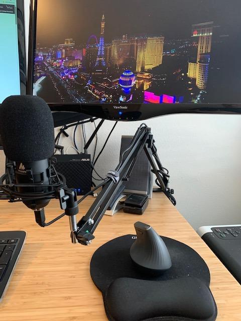 MAONO A04 USB Microphone, 192kHz/24Bit Condenser Mic Kit for PC Podcast | Plug & Play Computer Cardioid Metal Mic with Pro Sound Chipset for Recording, Gaming, Content Creation, Streaming, YouTube customer photo 1