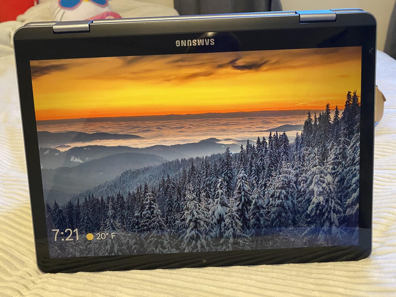 Samsung Chromebook Plus V2 2-in-1 Laptop- 4GB RAM, 64GB eMMC, 13MP Camera, Chrome OS, 12.2