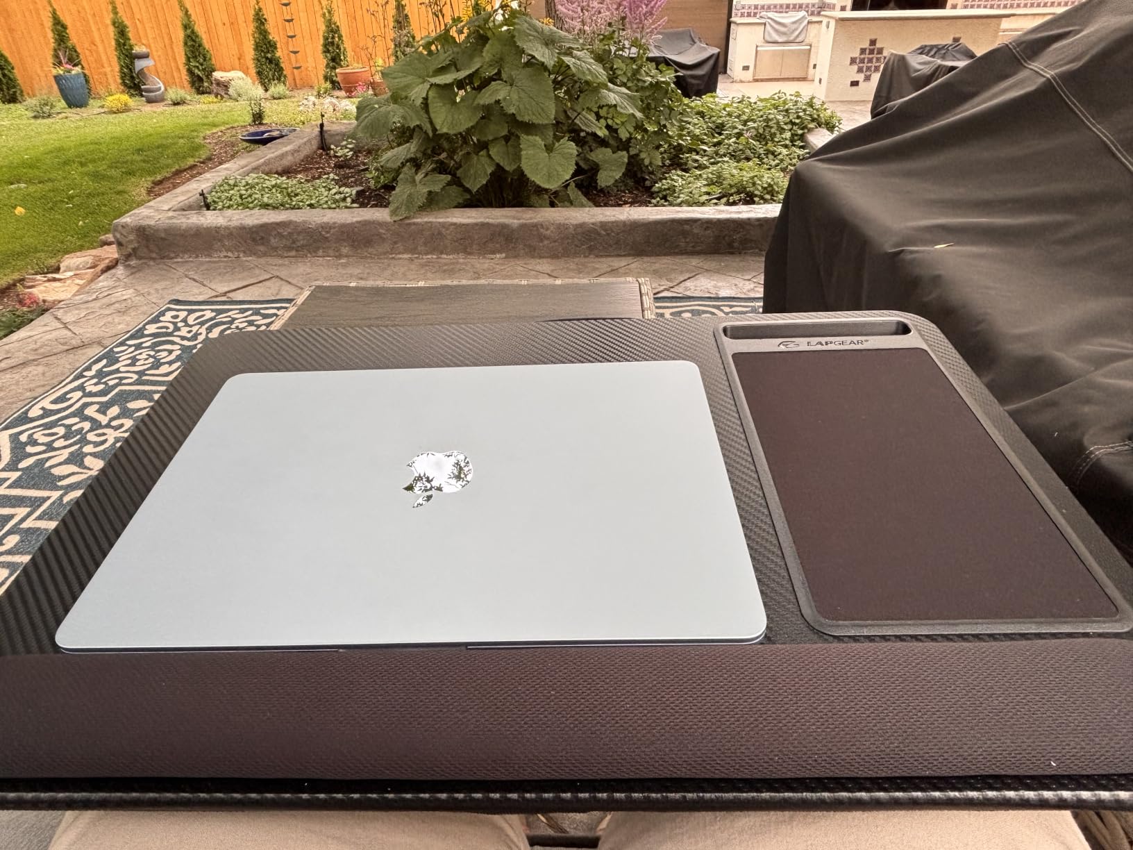 LAPGEAR Home Office Pro Lap Desk - Black Carbon, Fits 15.6