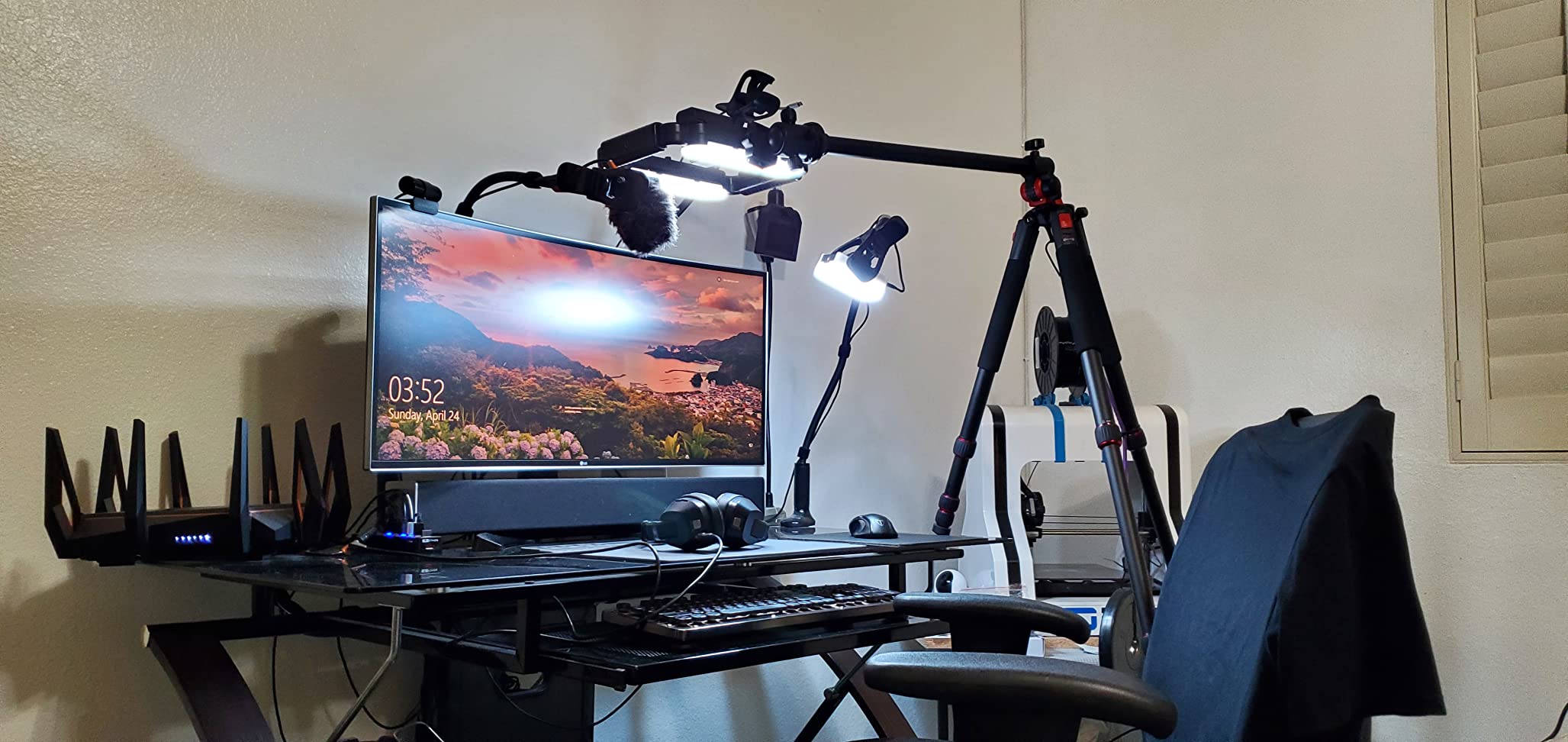 NEEWER 72 inch Camera Tripod Monopod with Center Column and Ball Head Aluminum, Arca Type QR Plate, Bag, Horizontal Tripod Overhead Camera Mount for DSLR Camera, Video Camcorder, Max Load: 33lb customer photo 1