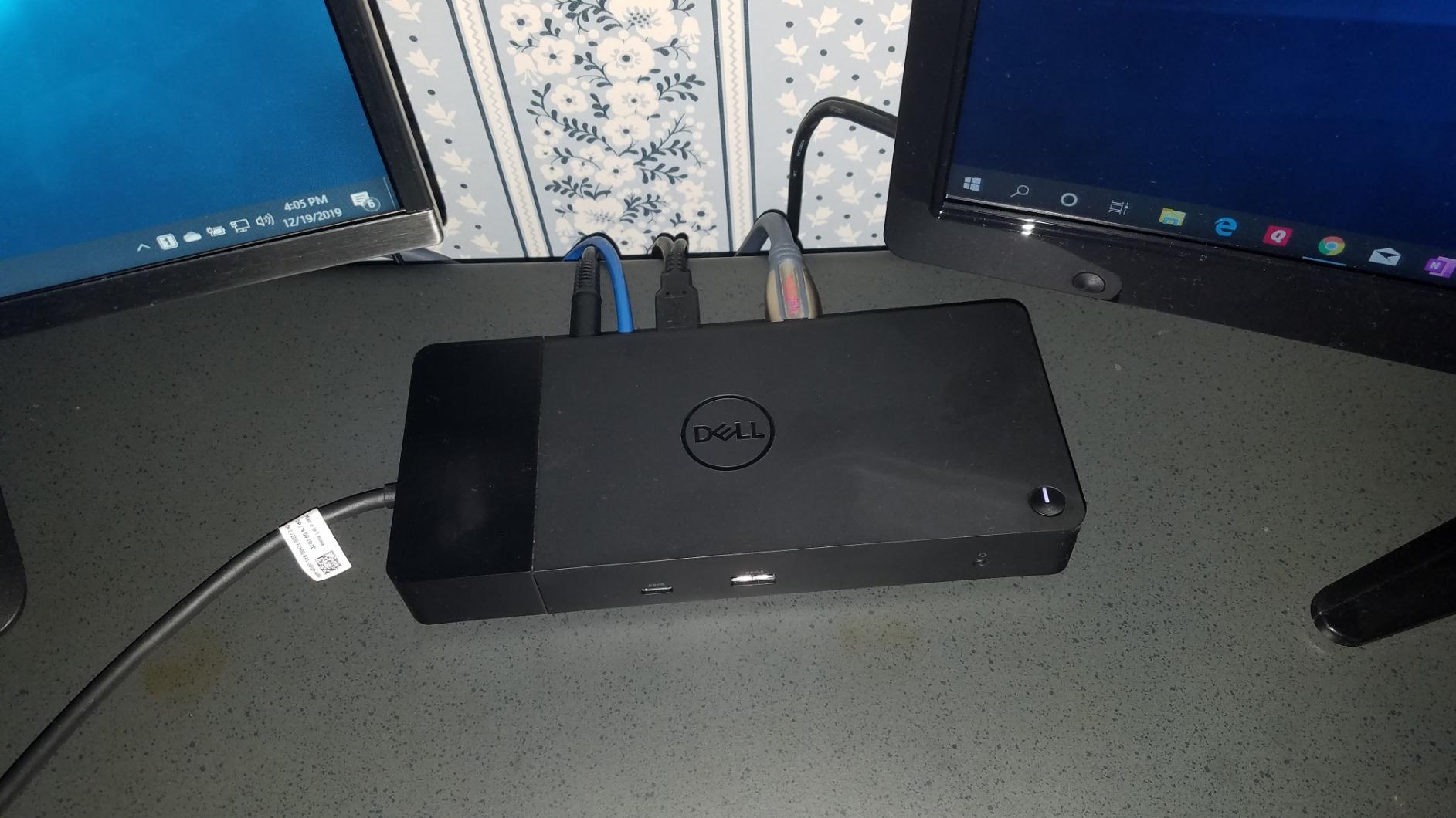 Dell WD19 180W Docking Station (130W Power Delivery) USB-C, HDMI, Dual DisplayPort, Black customer photo 2
