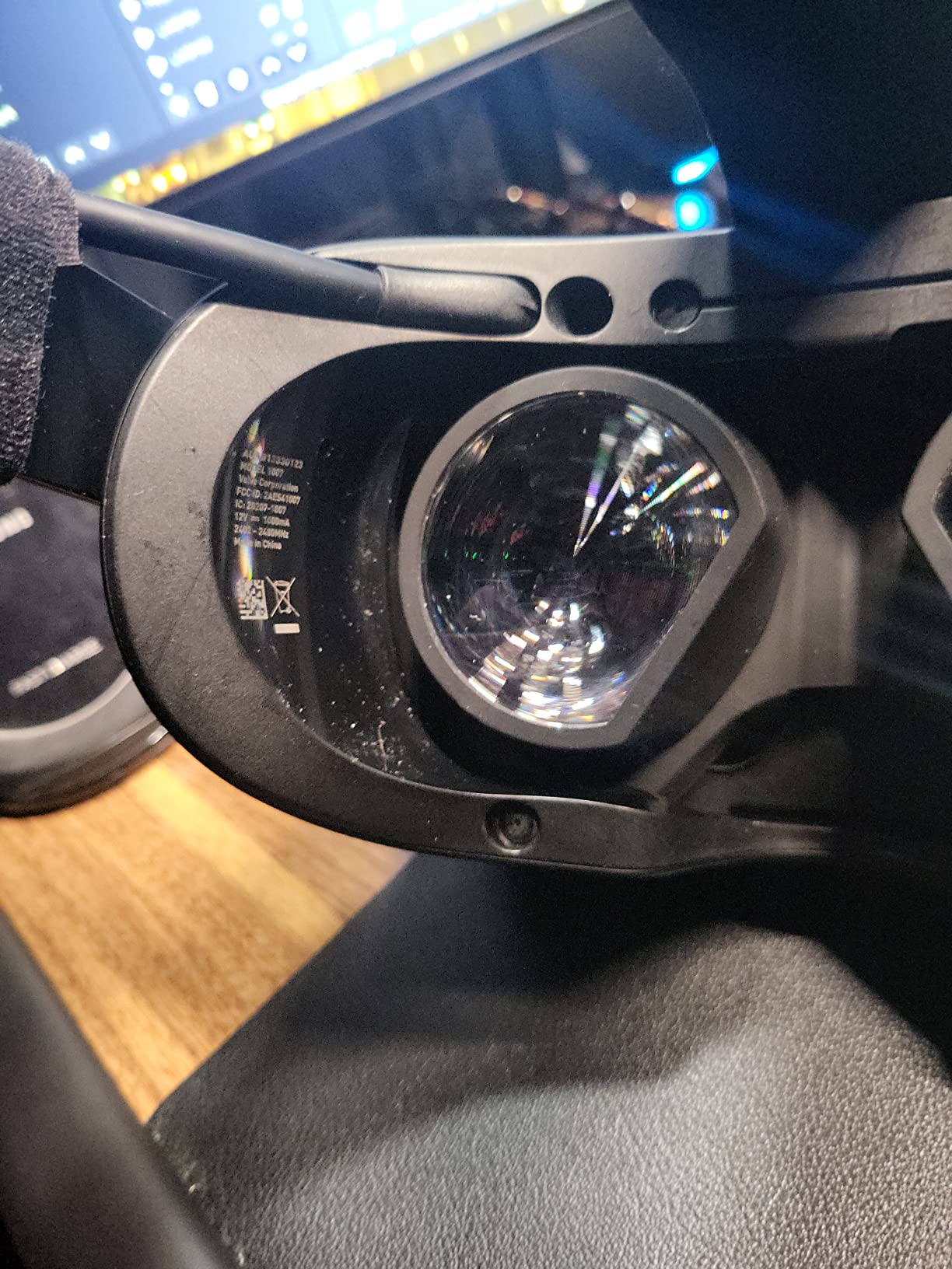 Valve Index VR Headset, Black, for PC/SteamVR customer photo 2