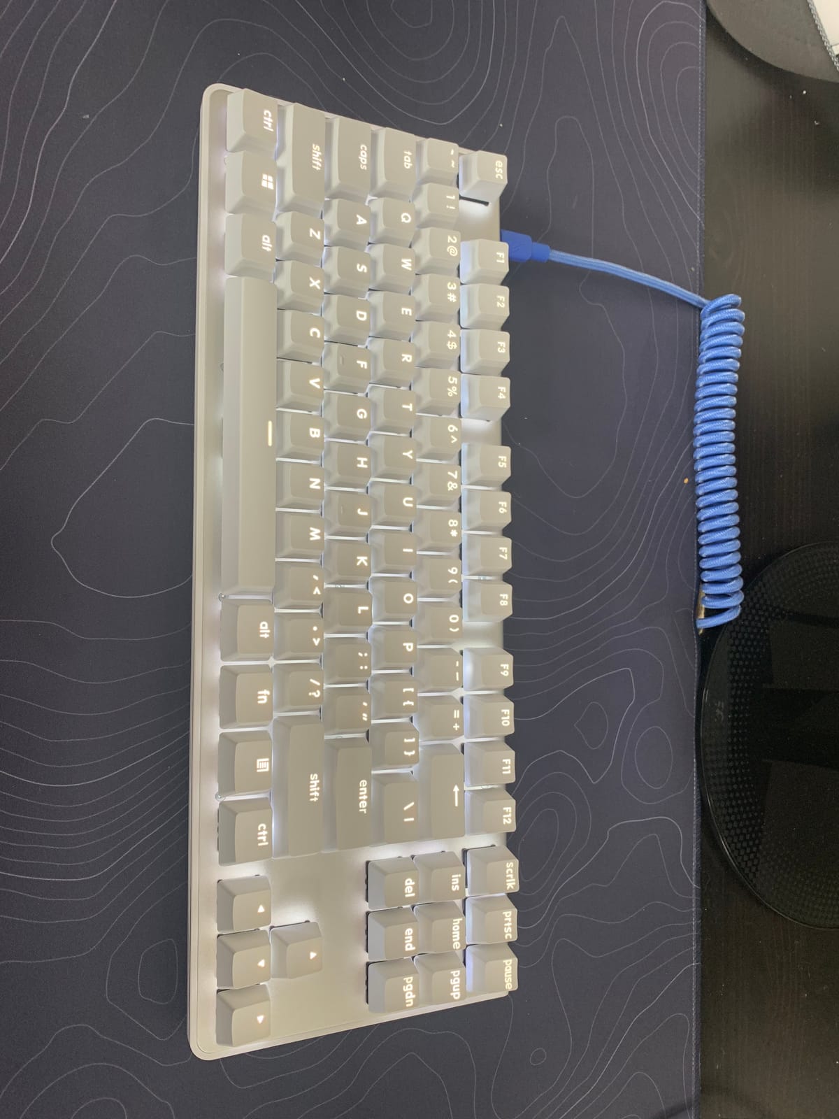G.SKILL USB KM360 Professional Tenkeyless Mechanical Keyboard, Cherry MX Red, ABS Dual Injection Keycap, White customer photo 2