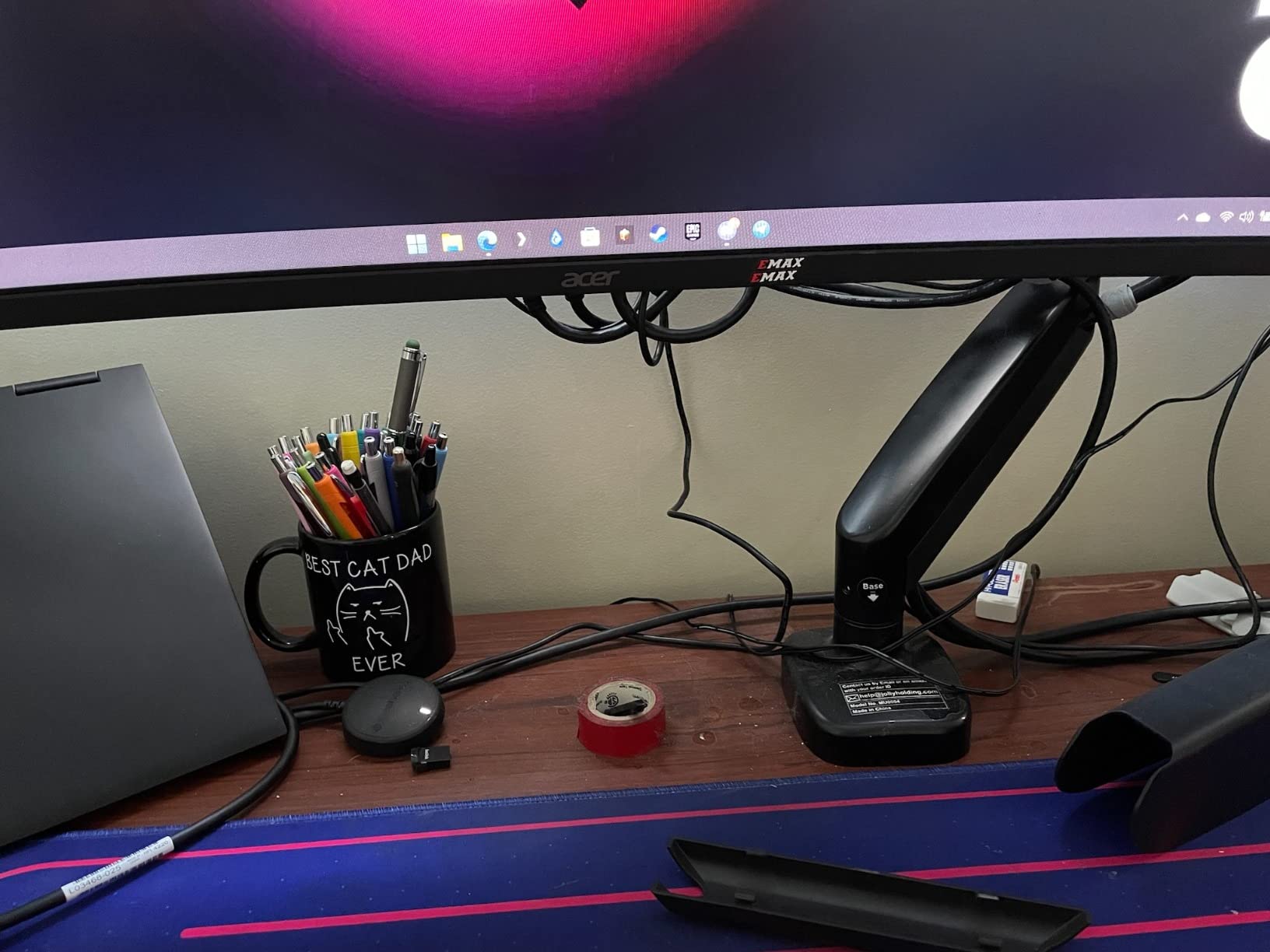MOUNTUP Single Monitor Desk Mount Holds Screen up to 32 inch, Height Adjustable Monitor Arm, Full Motion Computer Monitors Stand with Clamp/Grommet Base, VESA Mounts Fit 4.4-17.6lbs Computer, Black customer photo 1
