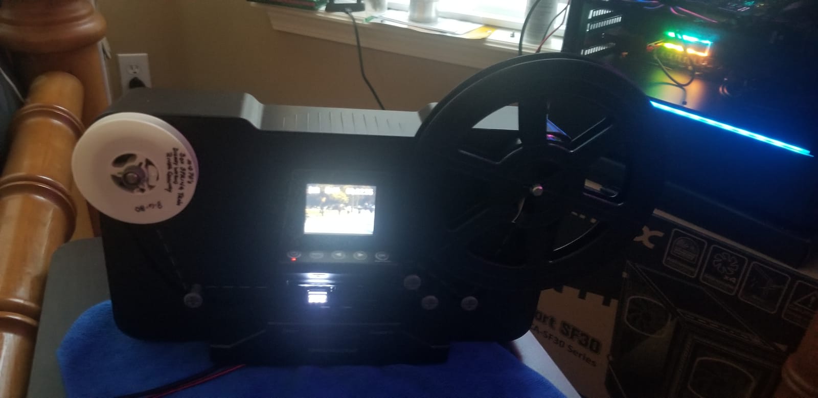 Magnasonic Super 8/8mm Film Scanner, Converts Film into Digital Video, Vibrant 2.3