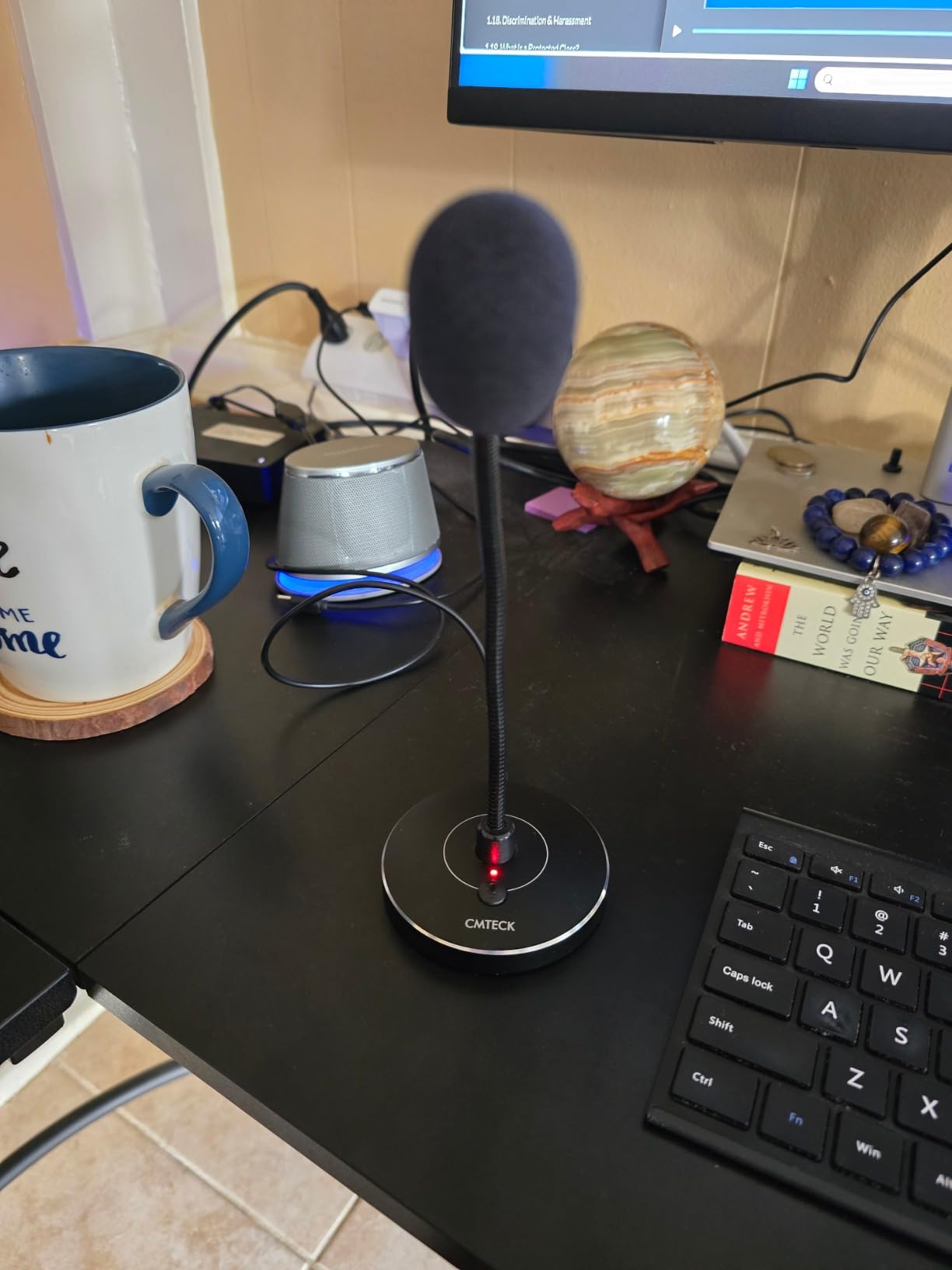 CMTECK USB Computer Microphone G009, Noise-Cancelling Recording Desktop Mic for PC/Laptop for Online Chatting, Home Studio, Podcasting, Gaming, Skype, YouTube with Mute Function(Windows/Mac) customer photo 2