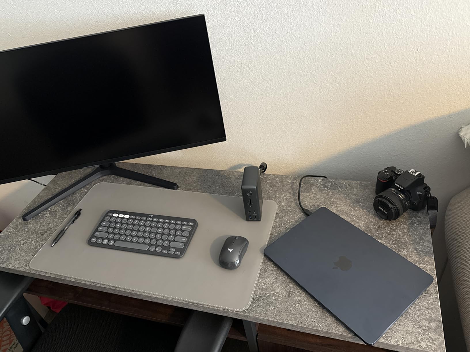 Anker Laptop Docking Station, 13-in-1 USB C Docking Station, Triple Display, 2 HDMI and 1 DP, 10Gbps USB-C and 5Gbps USB-A Data Ports, Ethernet, Audio, SD/TF, 85W Charging for Dell, HP, Lenovo and More customer photo 1