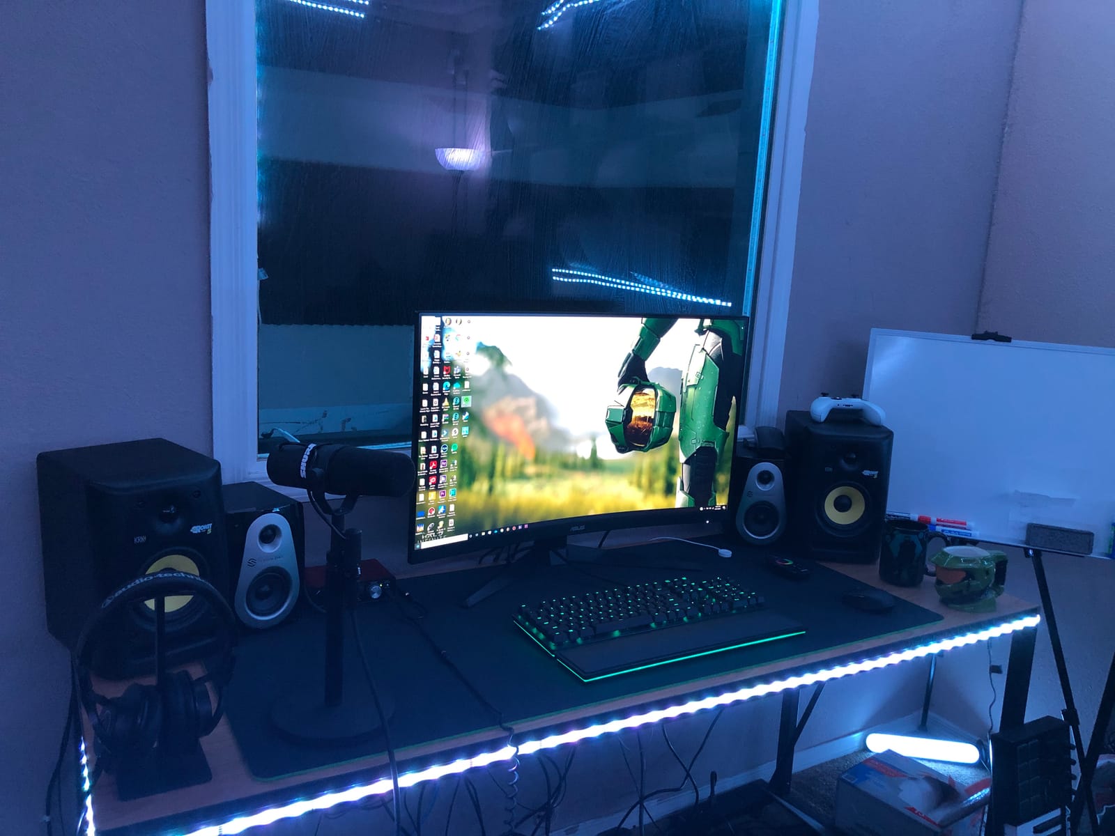 ASUS TUF 32 Inch Curved Gaming Monitor - QHD (2560 x 1440), 165Hz (Supports 144Hz), 1ms, Extreme Low Motion Blur, Speaker, FreeSync Premium, VESA Mountable, DisplayPort, HDMI - VG32VQ1B customer photo 1