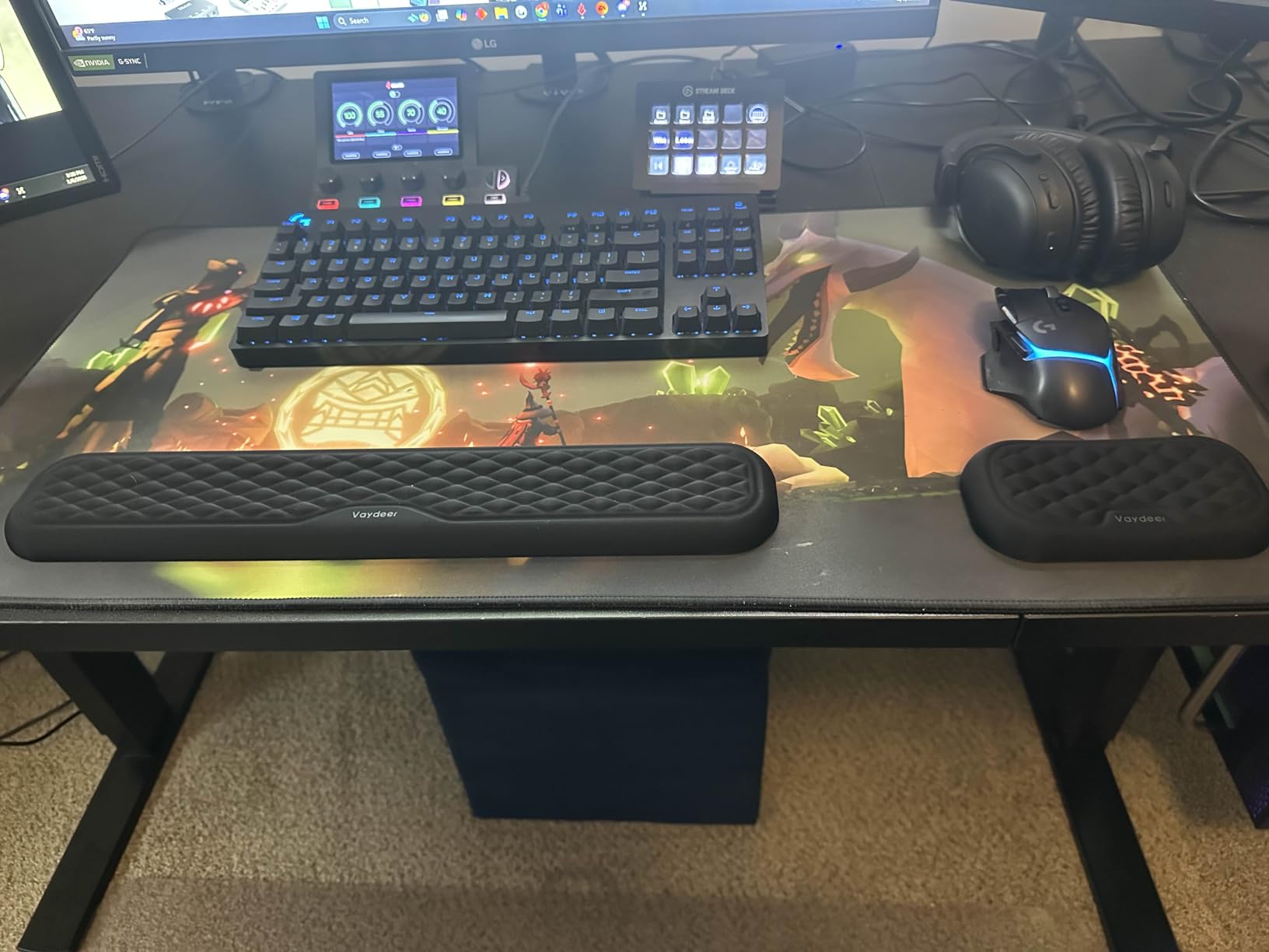 Vaydeer Wrist Rest for Keyboard and Mouse, Computer Ergonomic Wrist Support Pad, Soft Memory Foam Arm Cushion for Desk, Palm Hand Office Laptop Typing customer photo 1