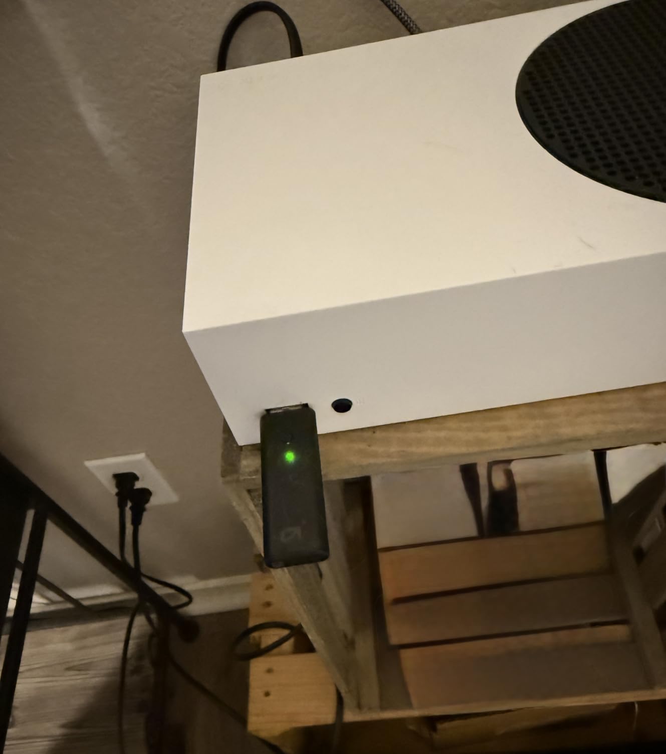 ASTRO Gaming Logitech G A20 Gen 2 Wireless Headset Xbox - White/Green | Compatible with Series X | S, One customer photo 1