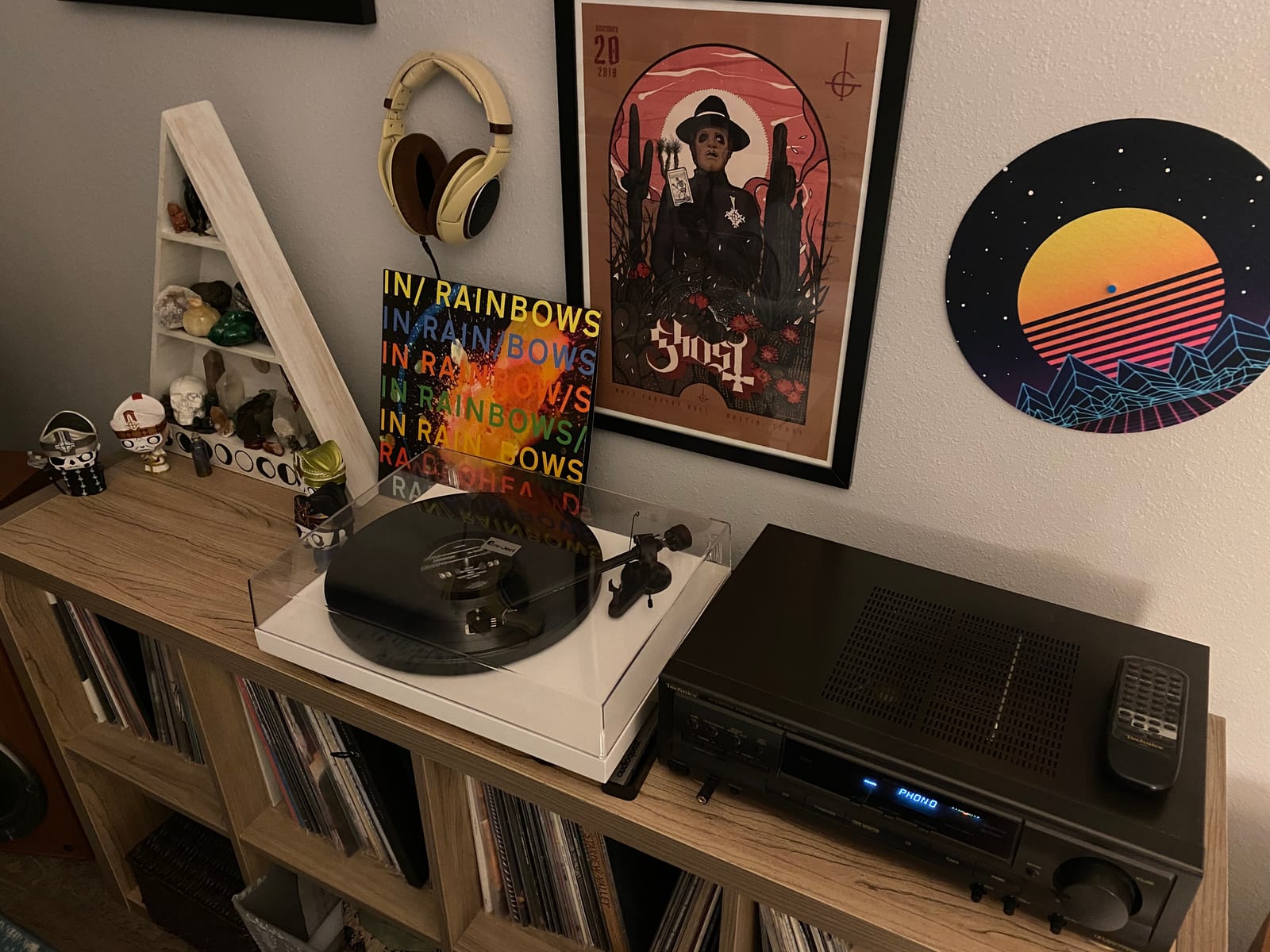 Pro-Ject Debut Carbon EVO Wired Turntable with Sumiko Rainier Cartridge (Black) customer photo 1