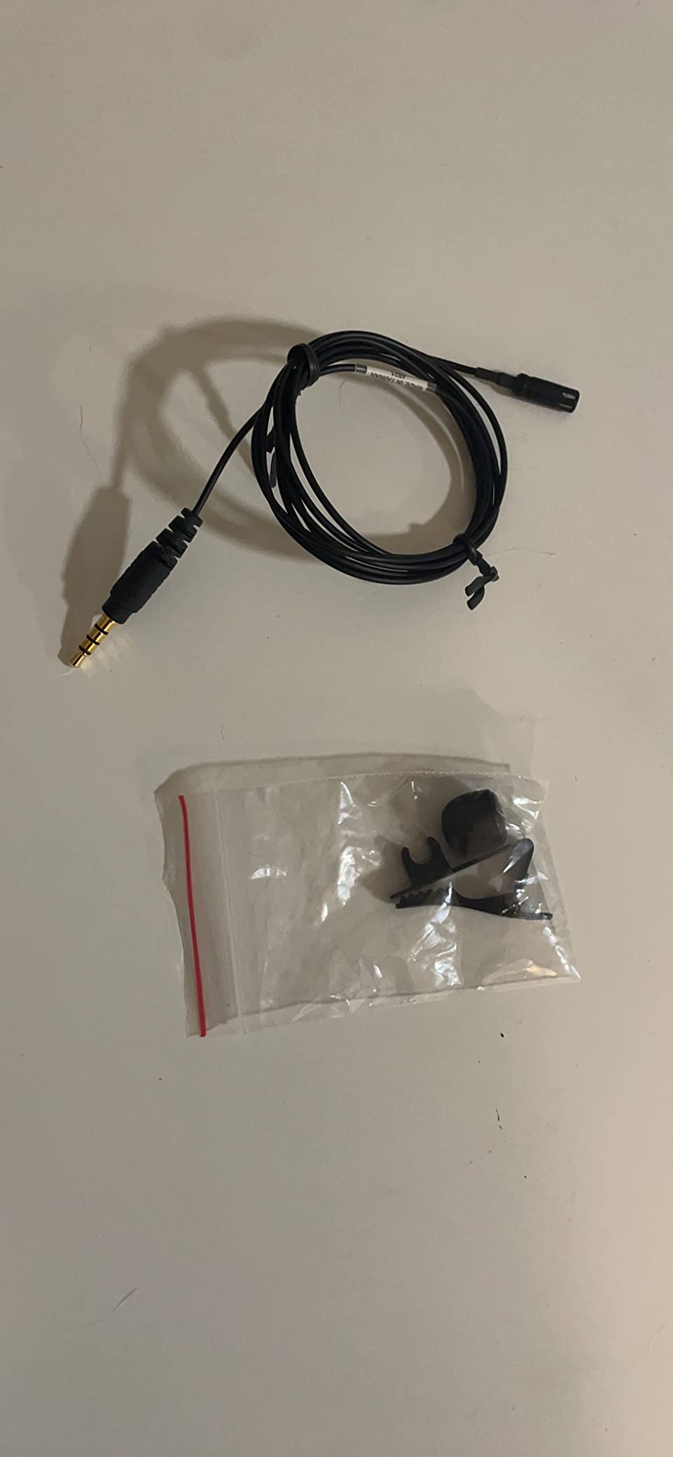 Shure MVL Lavalier Microphone for iPhone & Tablet - External Clip On Mini Lapel Mic for Video Recording & Vlogging with 3.5mm Connector, Windscreen, Mount & Carrying Pouch customer photo 1