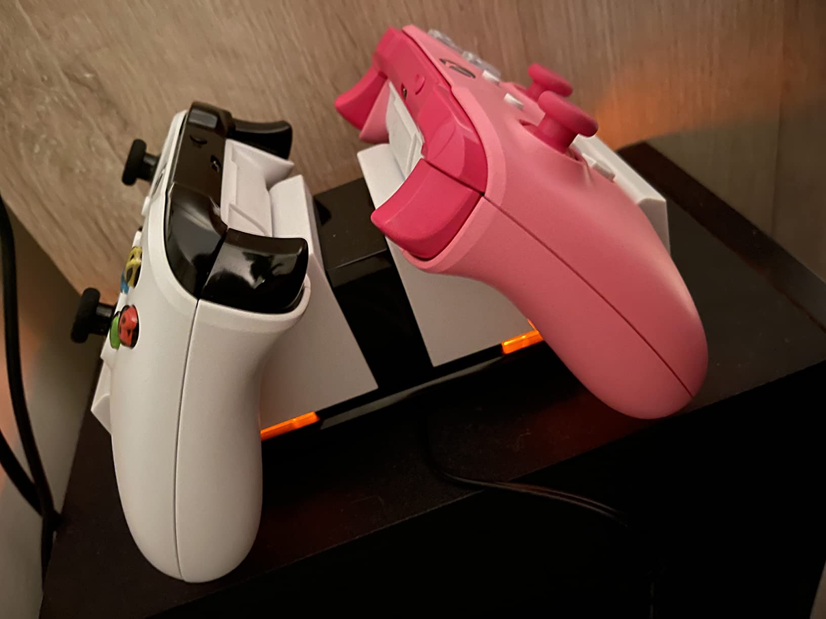 PowerA Dual Charging Station for Xbox Series X|S - White customer photo 2