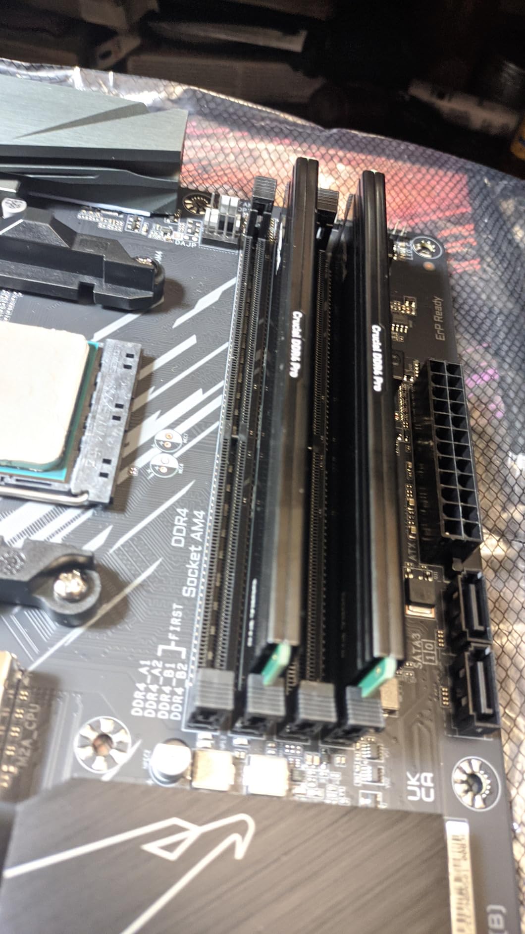 GIGABYTE B550 AORUS Elite AX V2 AMD AM4 ATX Motherboard, Supports Ryzen 5000/4000/3000 Processors, DDR4, 12+2 Power Phase, 2X M.2, PCIe 4.0, Front USB-C, WIFI6, 2.5 GbE LAN, Q-Flash Plus, RGB Fusion customer photo 2