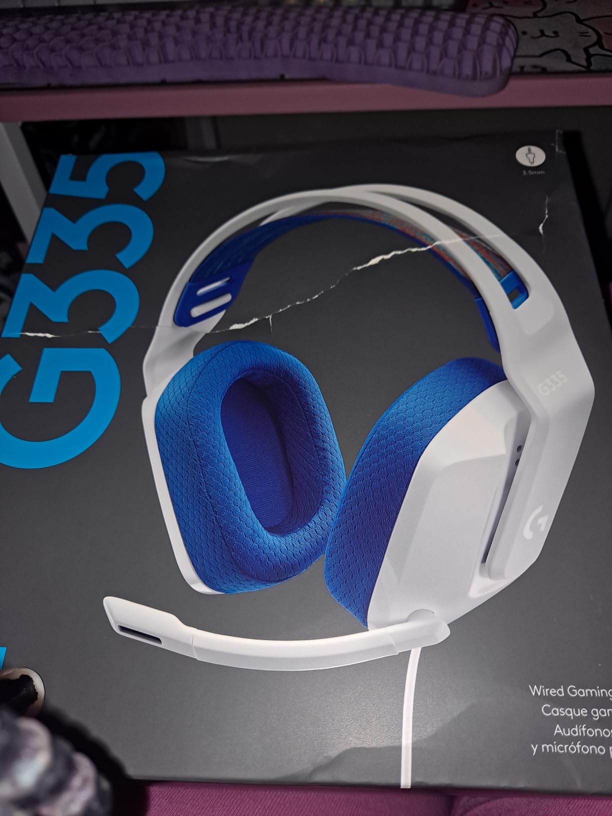 Logitech G335 Wired Gaming Headset with Flip to Mute Microphone - White | Flip to mute mic, 3.5mm audio jack, memory foam earpads, compatible with PC, PlayStation, Xbox, Nintendo Switch/Switch 2 customer photo 2