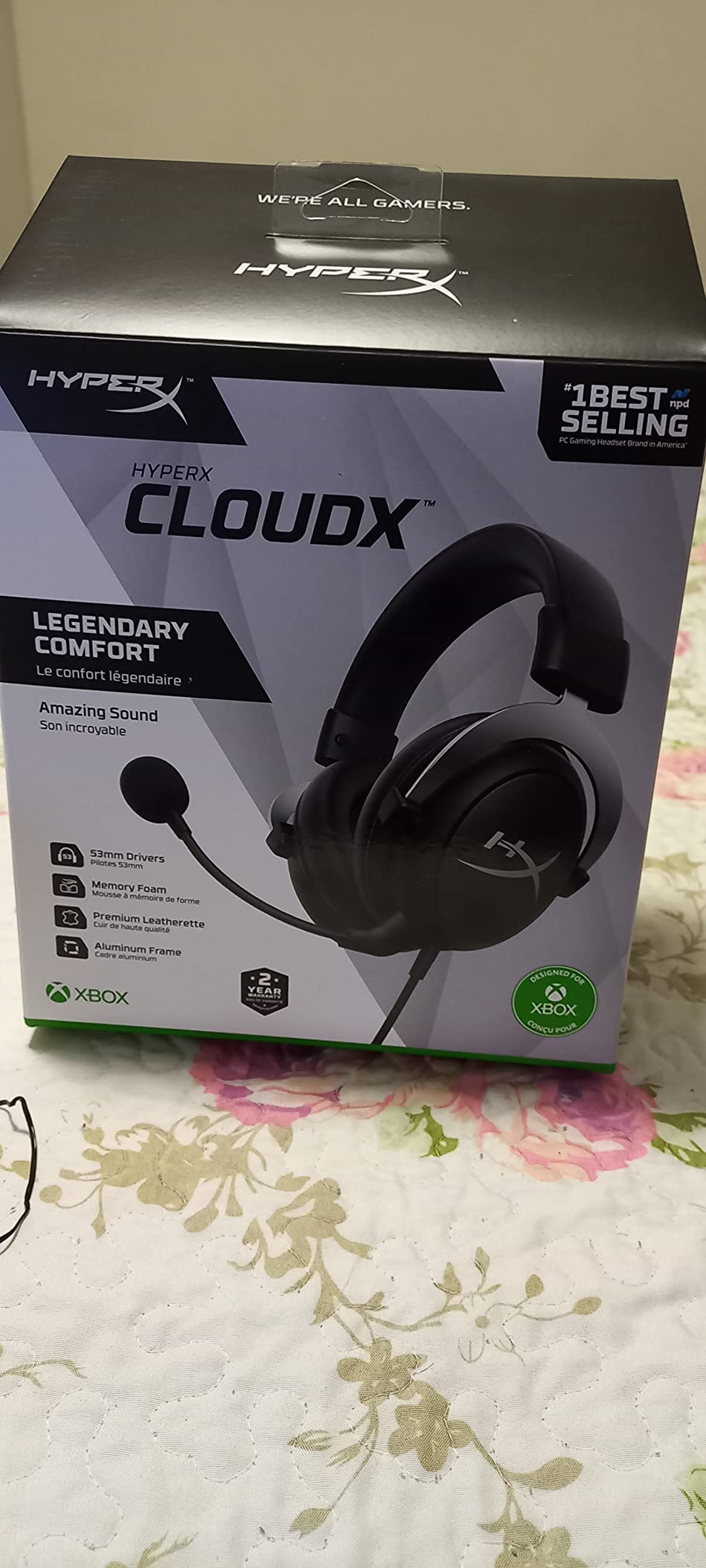 HyperX CloudX, Official Xbox Licensed Gaming Headset, Compatible with Xbox One and Series X|S, Memory Foam Ear Cushions, Detachable Noise-Cancelling Mic, in-line Audio Controls, Black/Silver customer photo 1