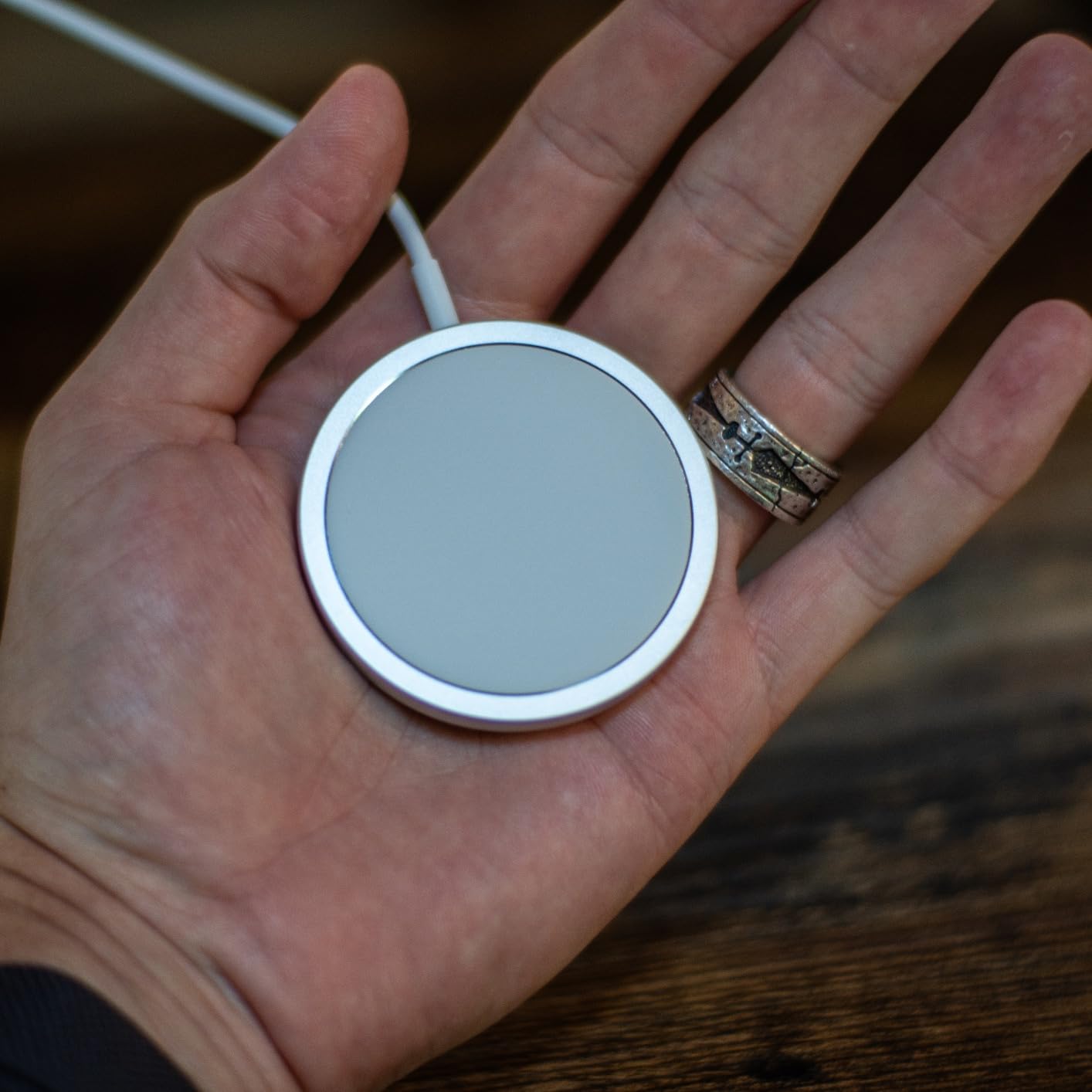 Apple MagSafe Charger - Wireless Charger with Fast Charging Capability, Compatible with iPhone and AirPods customer photo 1