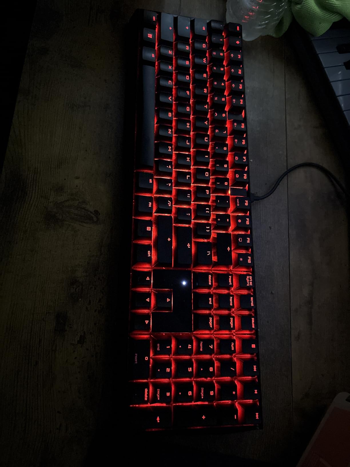 Cherry MX 3.0S Wired Mechanical Gaming Keyboard MX2A Silent RED Switches | Robust Aluminum Housing, RGB-Lighting, Full Key Rollover, Anti Ghosting, Black customer photo 1