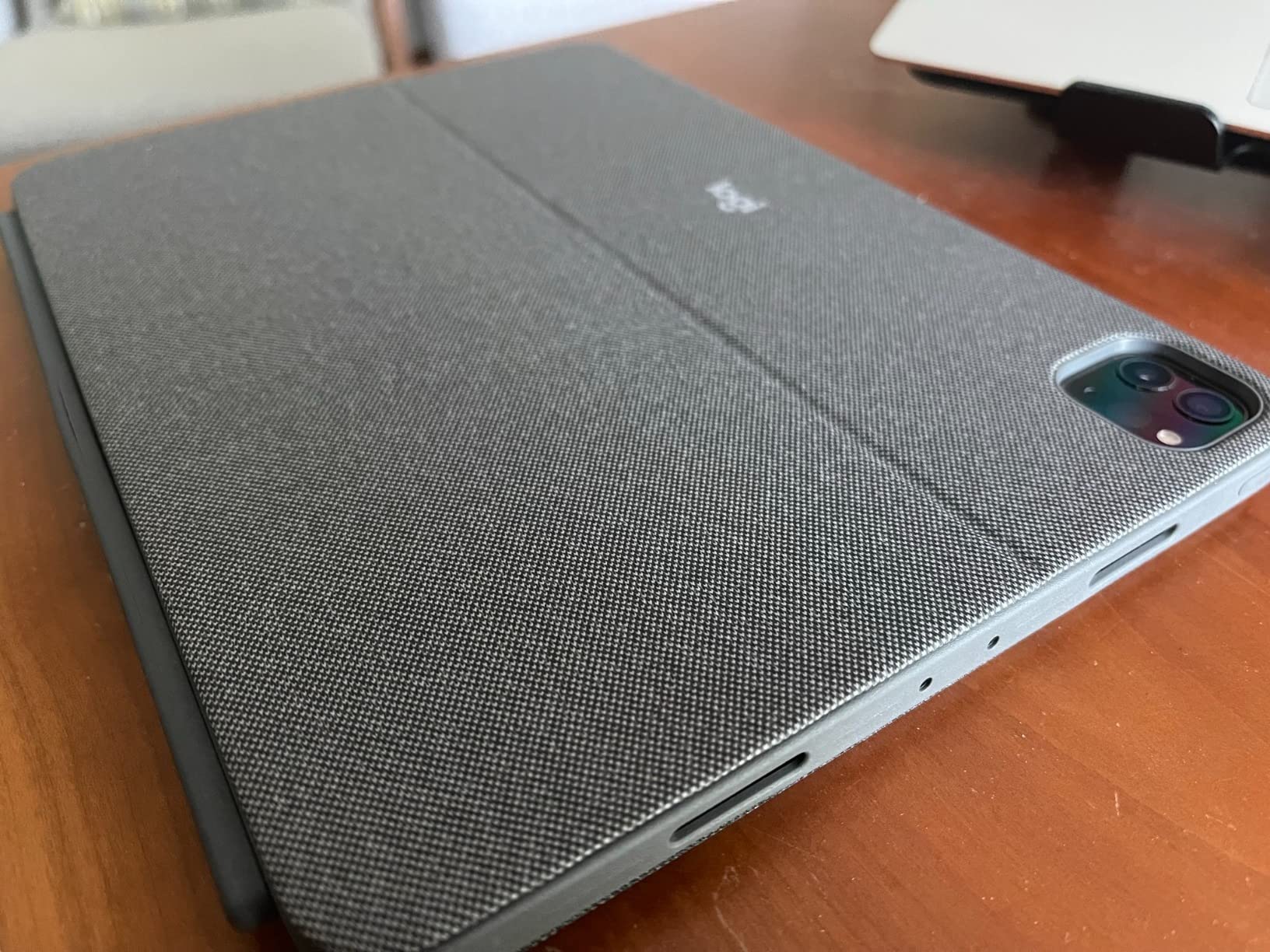 Logitech Combo Touch iPad Pro 11-inch Keyboard Case - Oxford Gray | Fits 1st, 2nd, 3rd, 4th Gen (2018-2022), Click-Anywhere Trackpad, USA Layout, detachable design customer photo 2