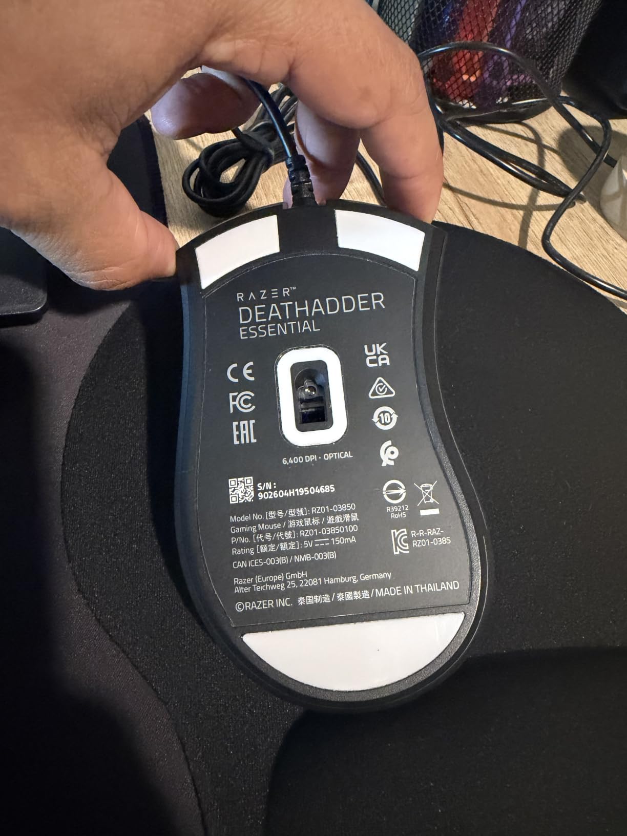 Razer DeathAdder Essential Gaming Mouse: 6400 DPI Optical Sensor - 5 Programmable Buttons - Mechanical Switches - Rubber Side Grips - Classic Black customer photo 1