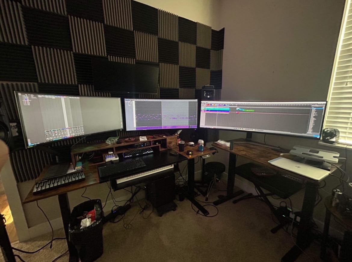 Ergotron - HX HD Premium Heavy Duty Gaming Monitor Arm, Single Monitor Desk Mount - for 1000R Curved Ultrawide Monitors Up to 49 Inches, 28 to 42 lbs, VESA 75x75mm or 100x100mm - HD Pivot, White customer photo 2