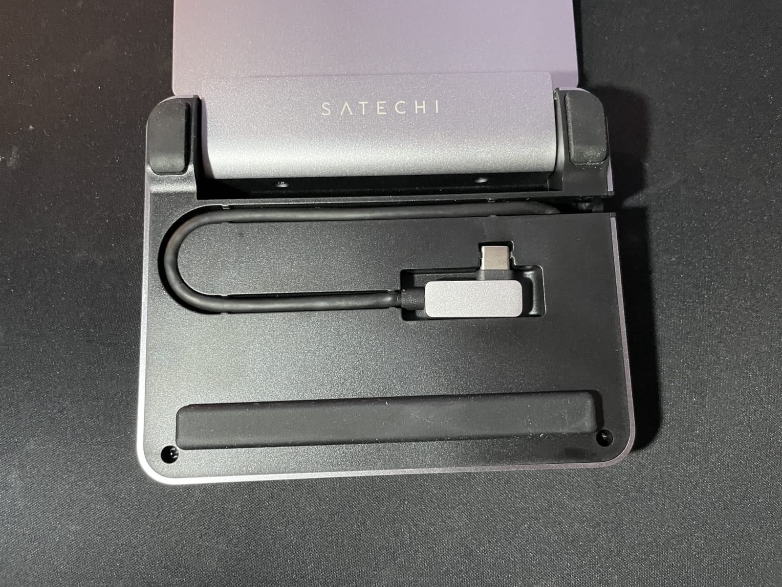 Satechi 6-in-1 USB-C Stand Hub for iPad Pro, Foldable Design, Space Gray | Aluminum build, docking station, for iPad Air/Pro customer photo 1