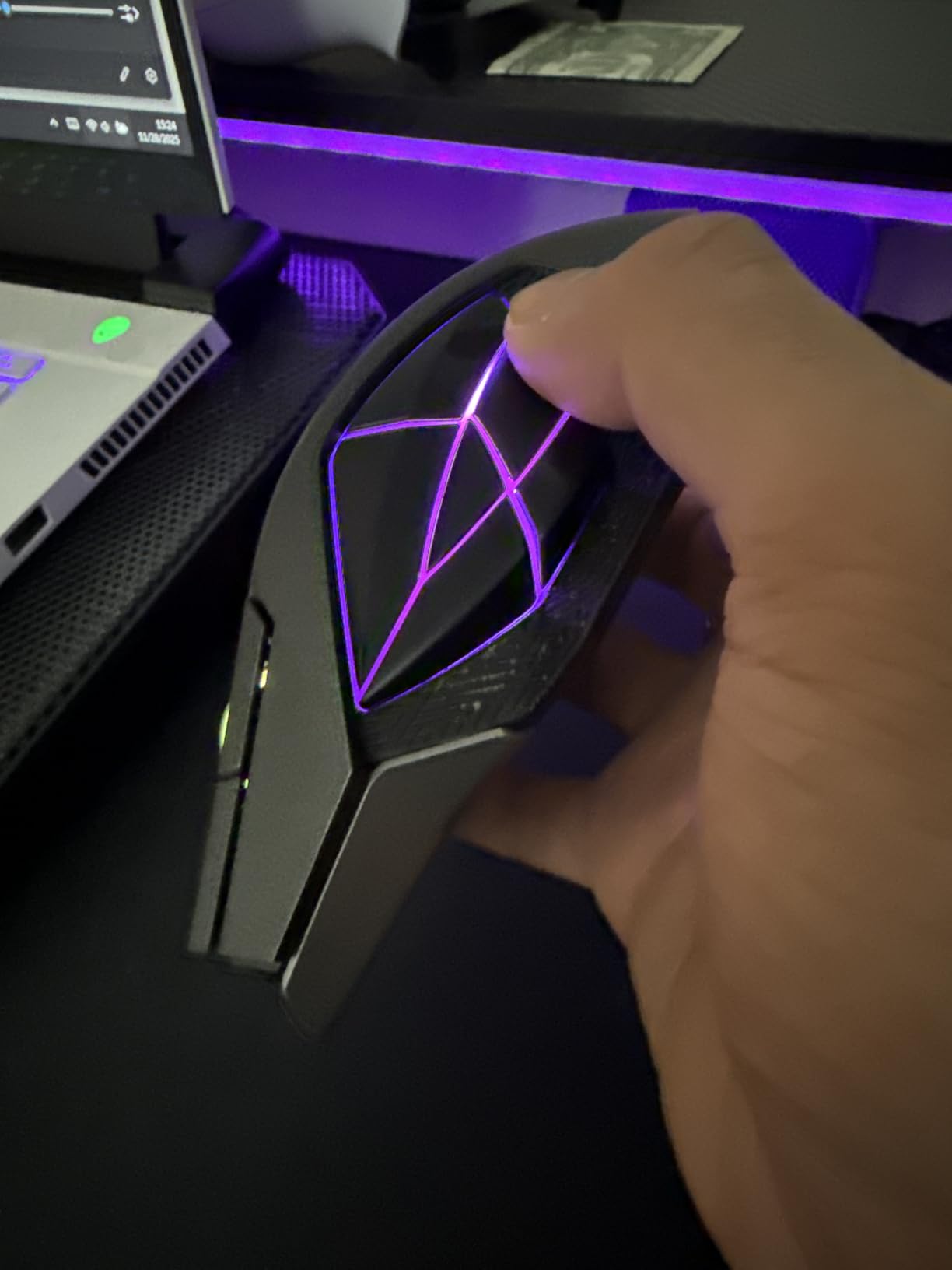ASUS ROG Spatha X Wireless Gaming Mouse - MMO/MOBA Design, 12 Programmable Buttons, Right-Handed, 168g, Dual-Mode (Wired/2.4GHz), 19K DPI, up to 67Hr Battery, Magnetic Charging Dock, PC/Mac Support customer photo 2