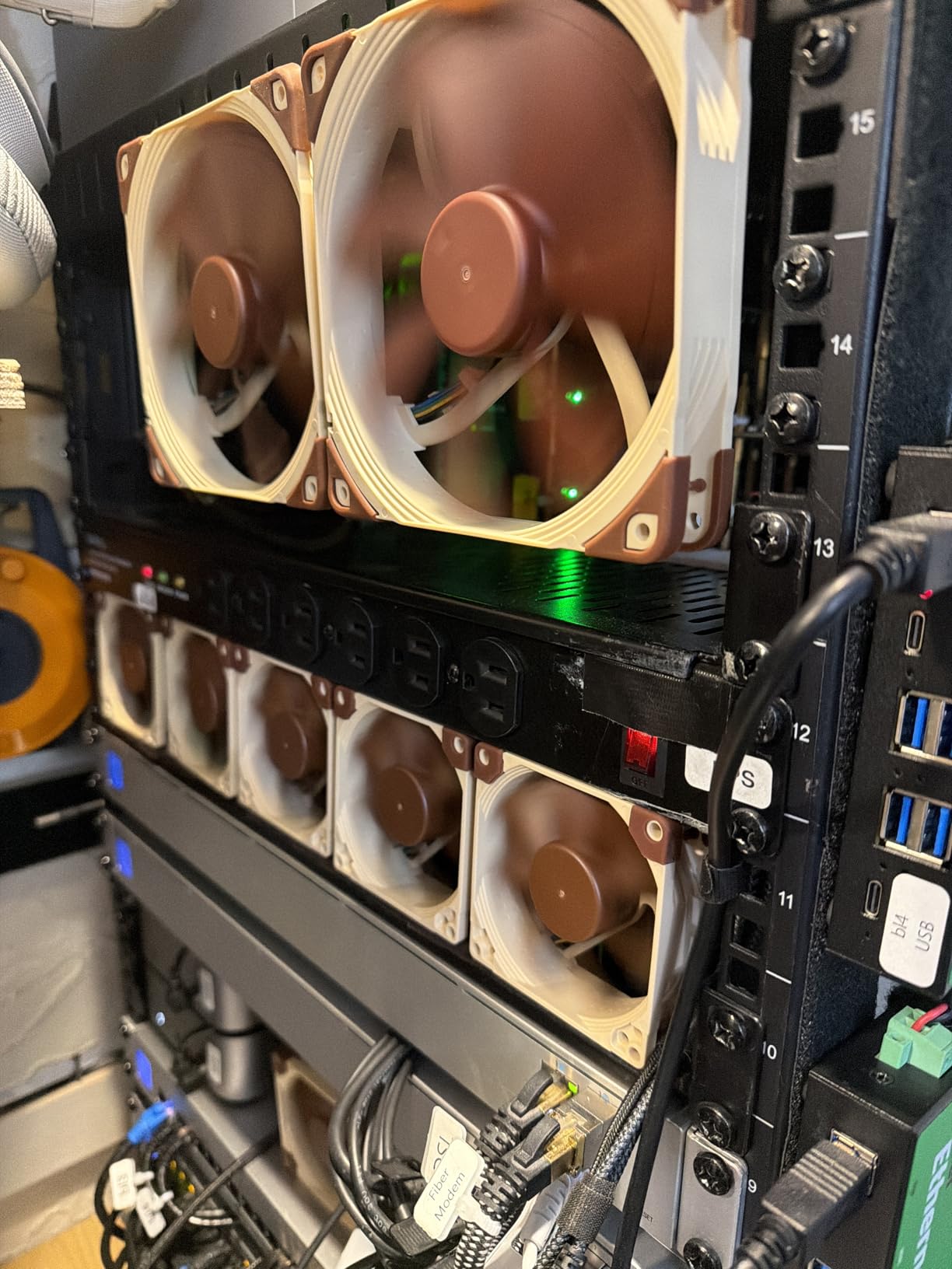 Noctua NH-L9i-17xx, Quiet High-Performance Low-Profile CPU Cooler | Only 37mm Height, ITX SFF Low-Noise Cooling, For LGA1851/1700, 92mm Slim Fan, No RAM or PCIe Overhang, Rich Accessory Kit customer photo 1