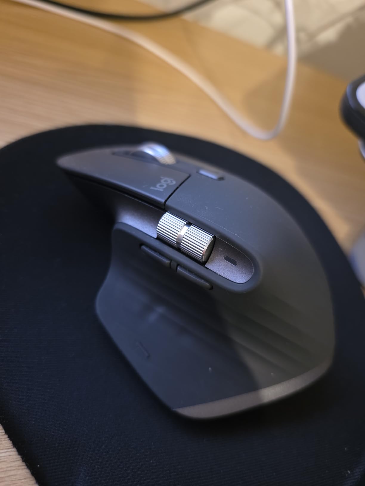 Logitech MX Master 3S Wireless Mouse with Logi Bolt USB Receiver customer photo 2