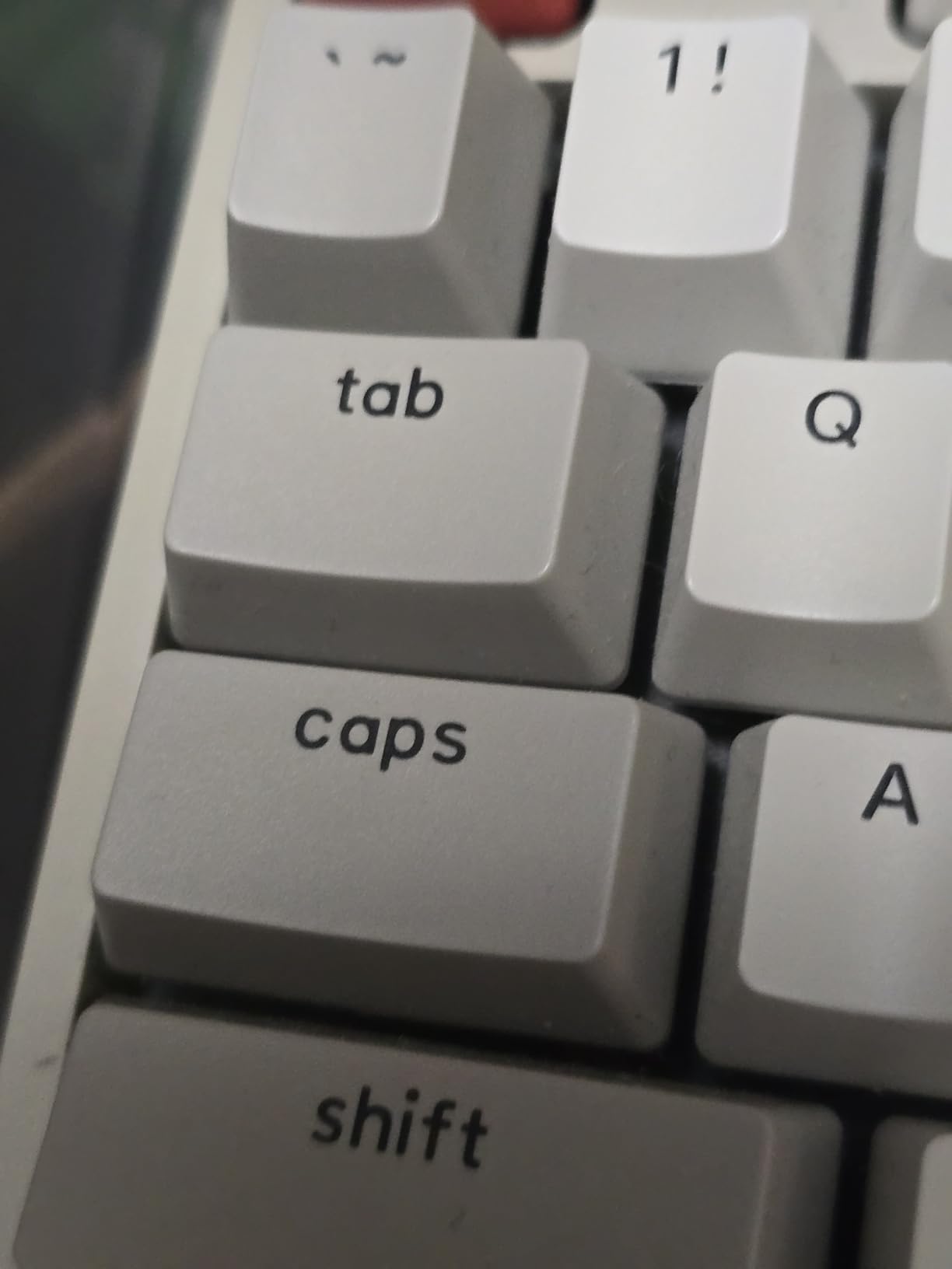 Keychron C2 Full Size Wired Mechanical Keyboard, Brown Switch, Retro | ABS keycaps, USB-C connection, Ergonomic support, Non-backlit design, Compatible with Mac Windows customer photo 2