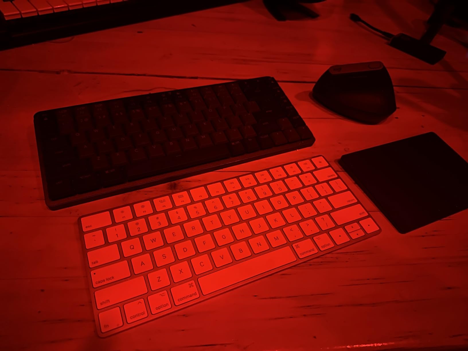 Logitech MX Mechanical Wireless Illuminated Performance Keyboard Clicky | Low-profile full-size, 3 device Bluetooth pairing, Smart backlight auto-adjusts, USB-C rechargeable, Up to 15 day battery customer photo 2