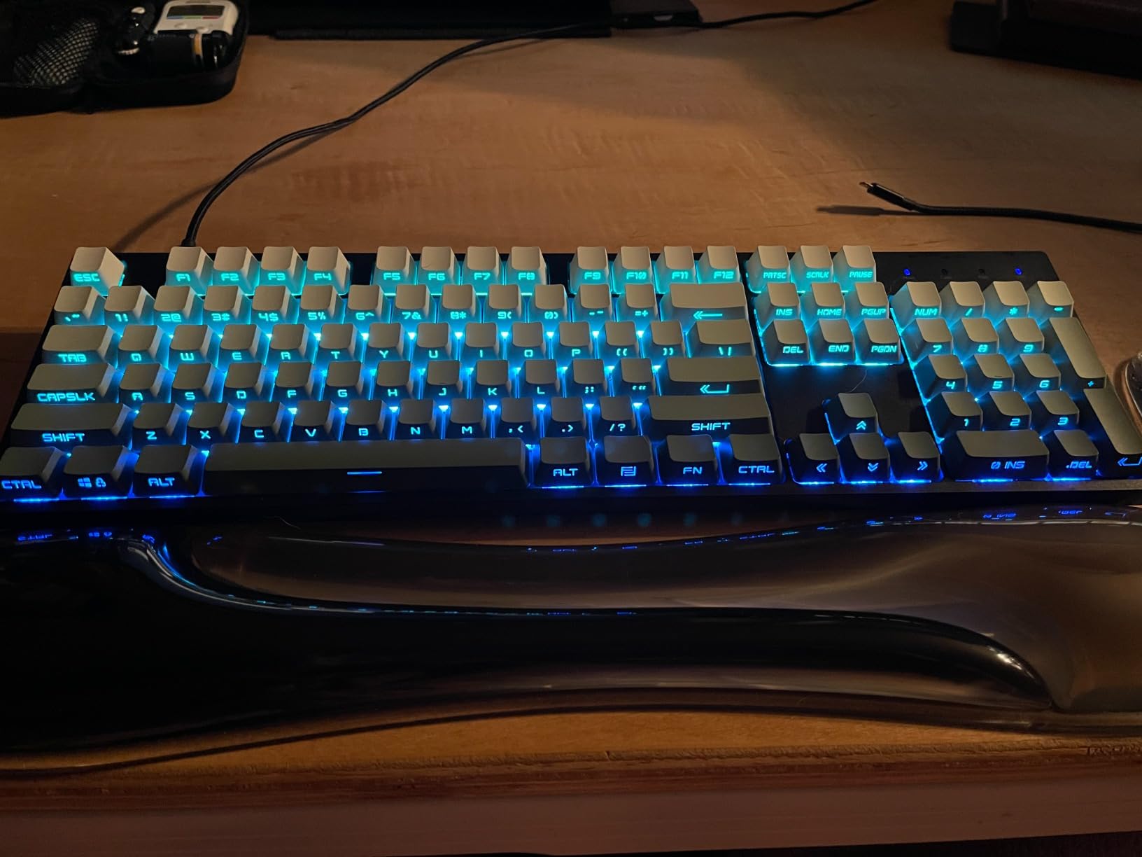 Keychron C2 Pro Wired Custom Mechanical Keyboard Full Size Layout QMK/VIA Programmable Macro RGB Backlit with Hot-Swappable Keychron K Pro Brown Switch OEM Profile PBT Keycaps for Mac Windows Linux customer photo 1