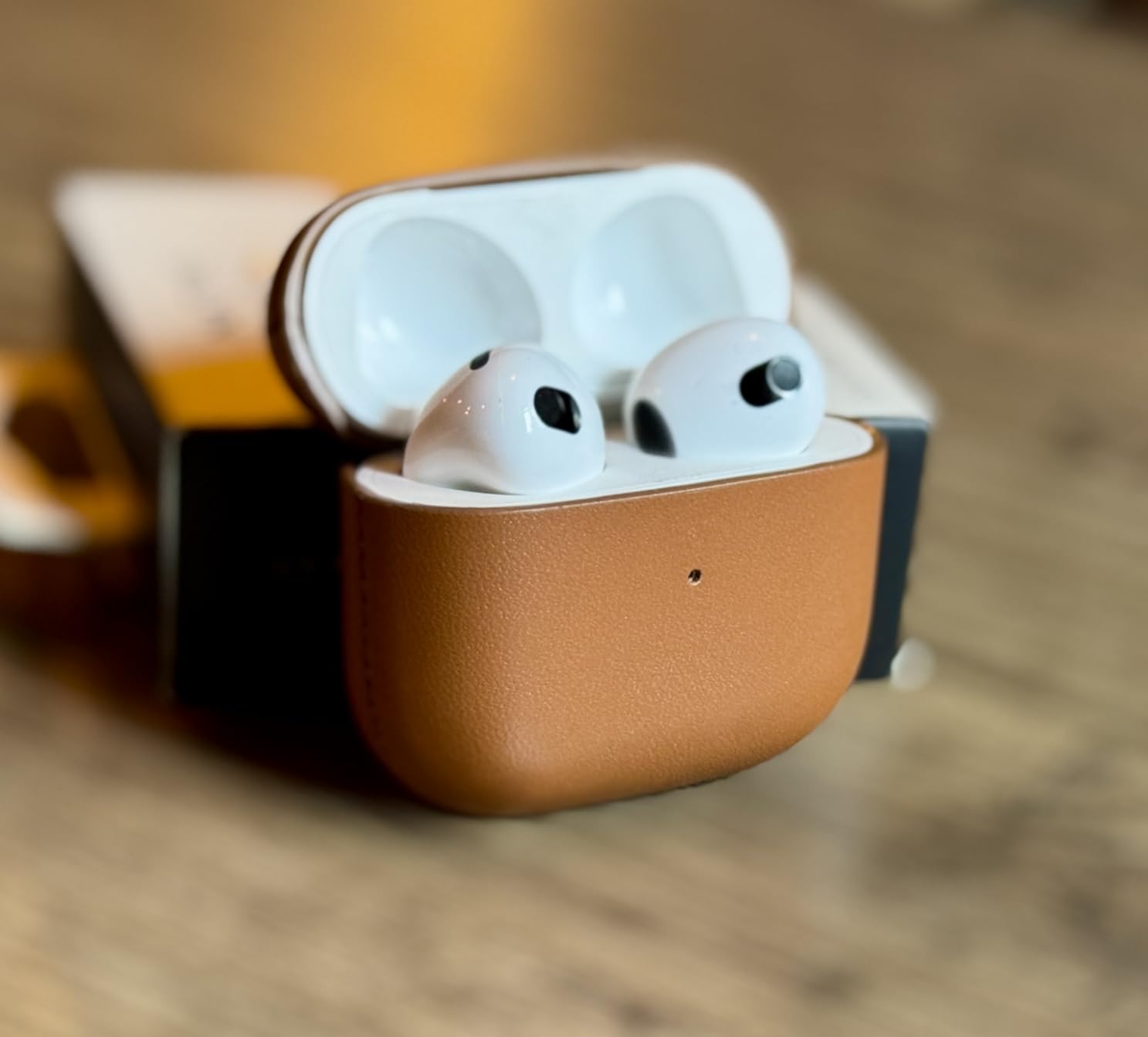 Native Union Leather Case for AirPods (3rd Gen) - Handcrafted Fully-Wrapped Genuine Italian Leather case - Compatible with Qi Wireless Chargers - for AirPods (Tan) customer photo 2