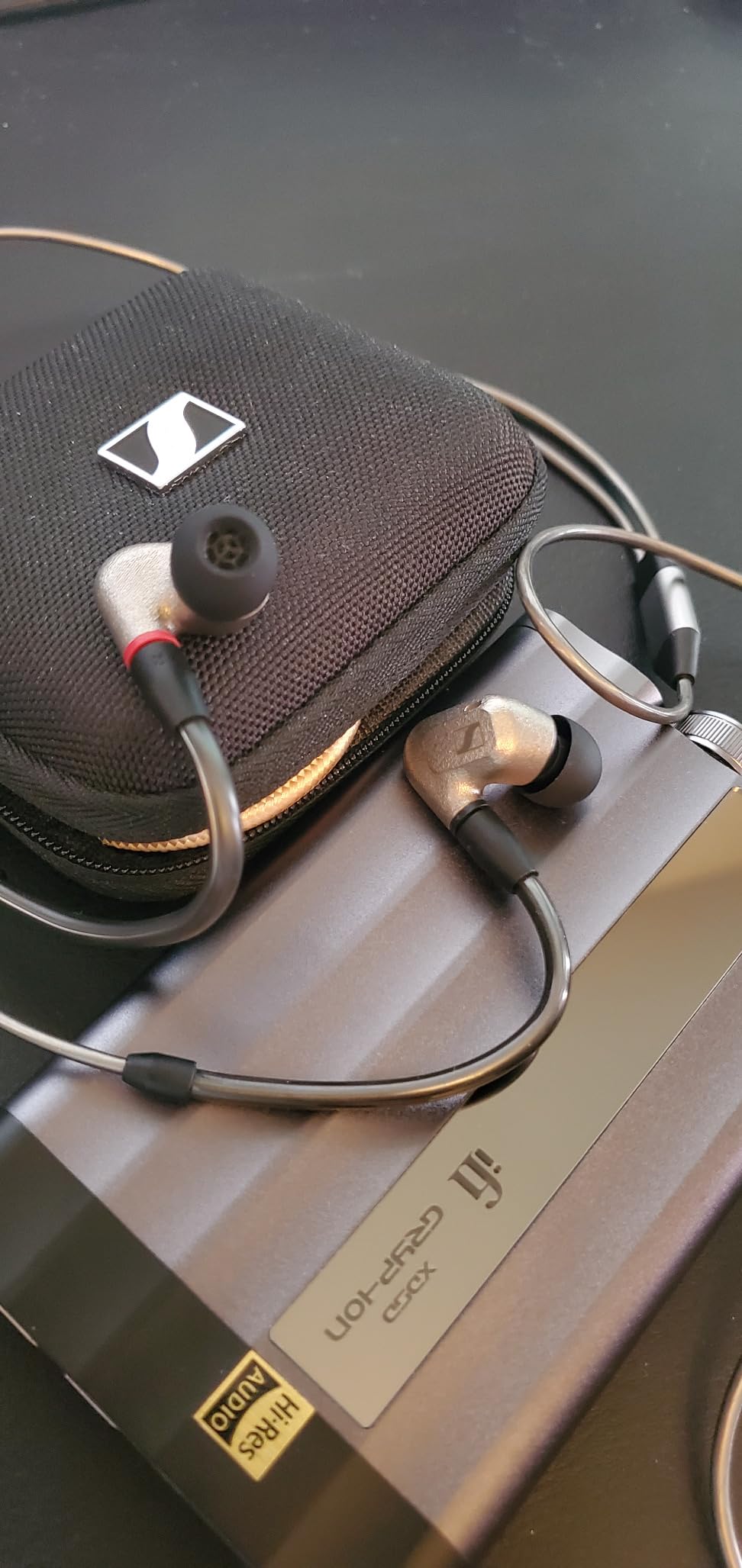 Sennheiser IE 600 Audiophile-Grade In-Ear Monitors incl. Balanced Cable customer photo 1