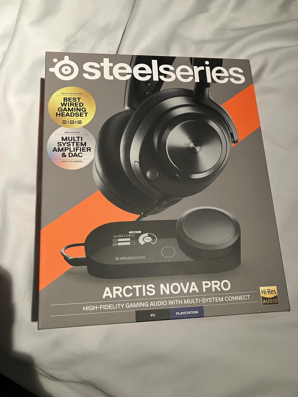SteelSeries Arctis Nova Pro Multi-System Gaming Headset - Premium Hi-Fi Drivers, Hi-Res Audio - 360 Spatial Audio - GameDAC Gen 2 - ESS Sabre Quad-DAC - Stealth Retractable Mic - PC, PS5, PS4, Switch customer photo 1