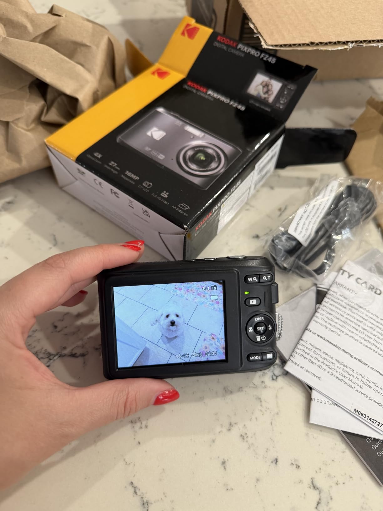 KODAK PIXPRO FZ45 16MP Compact Digital Camera, 4X Optical Zoom, AA, Black | 1080p Full HD Video, 27mm Wide Angle Lens, 2.7 Inch LCD, Point and Shoot, Digicam, Travel and Family Photos customer photo 1