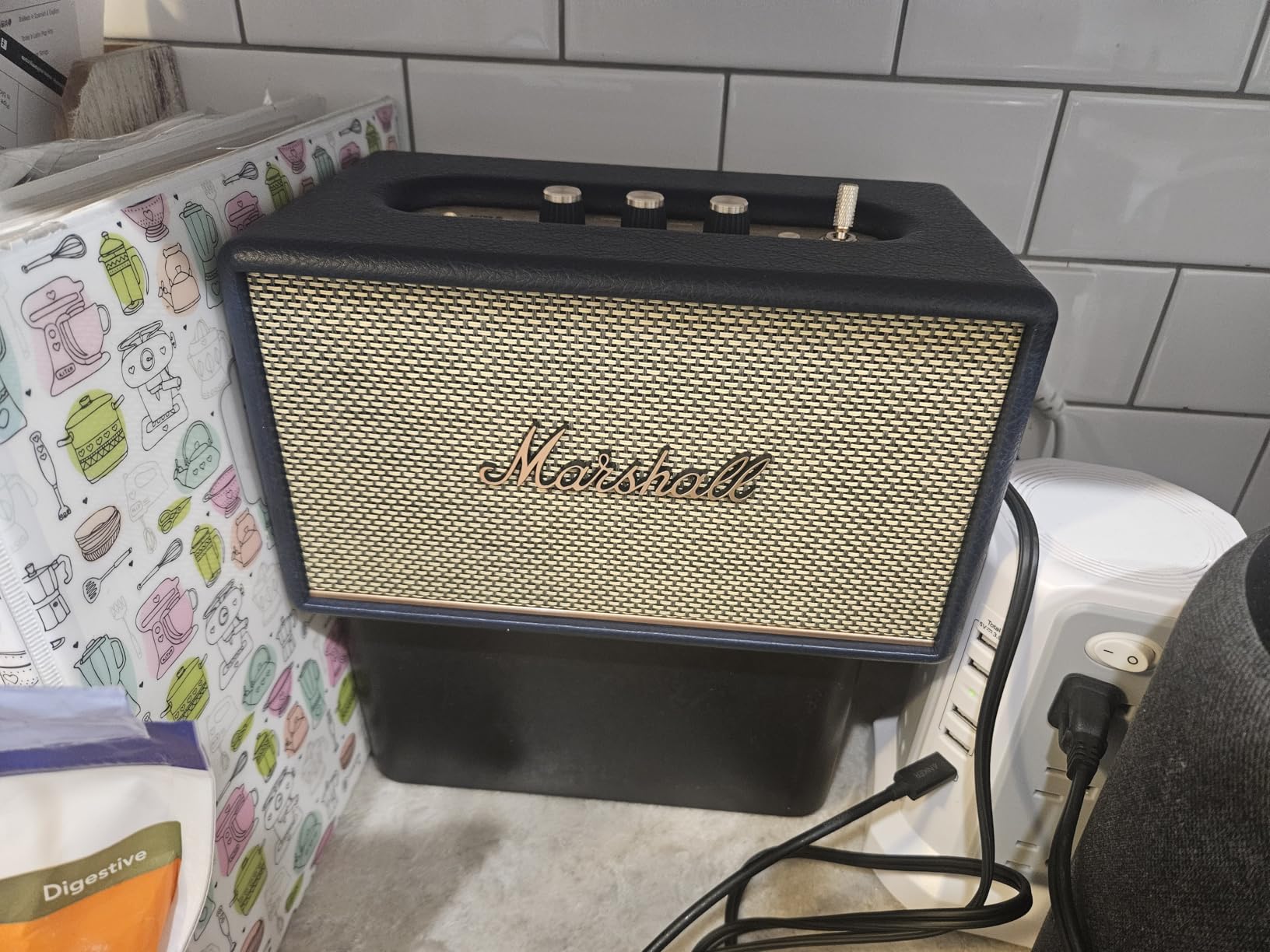 Marshall Acton III Bluetooth Home Speaker - Black customer photo 2