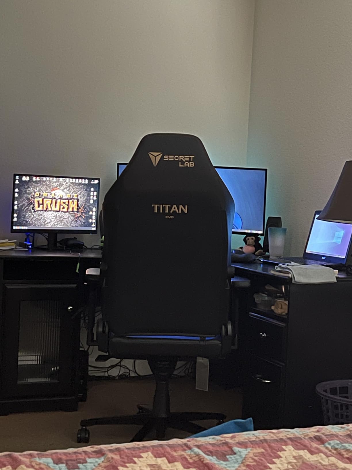 Secretlab Titan Evo Stealth Gaming Chair - Small, Leatherette, Black | Ergonomic, Lumbar Support, High Back, Reclining, Magnetic Head Pillow, Standard (285 lbs), 4D Armrests, Height Adjustable customer photo 1
