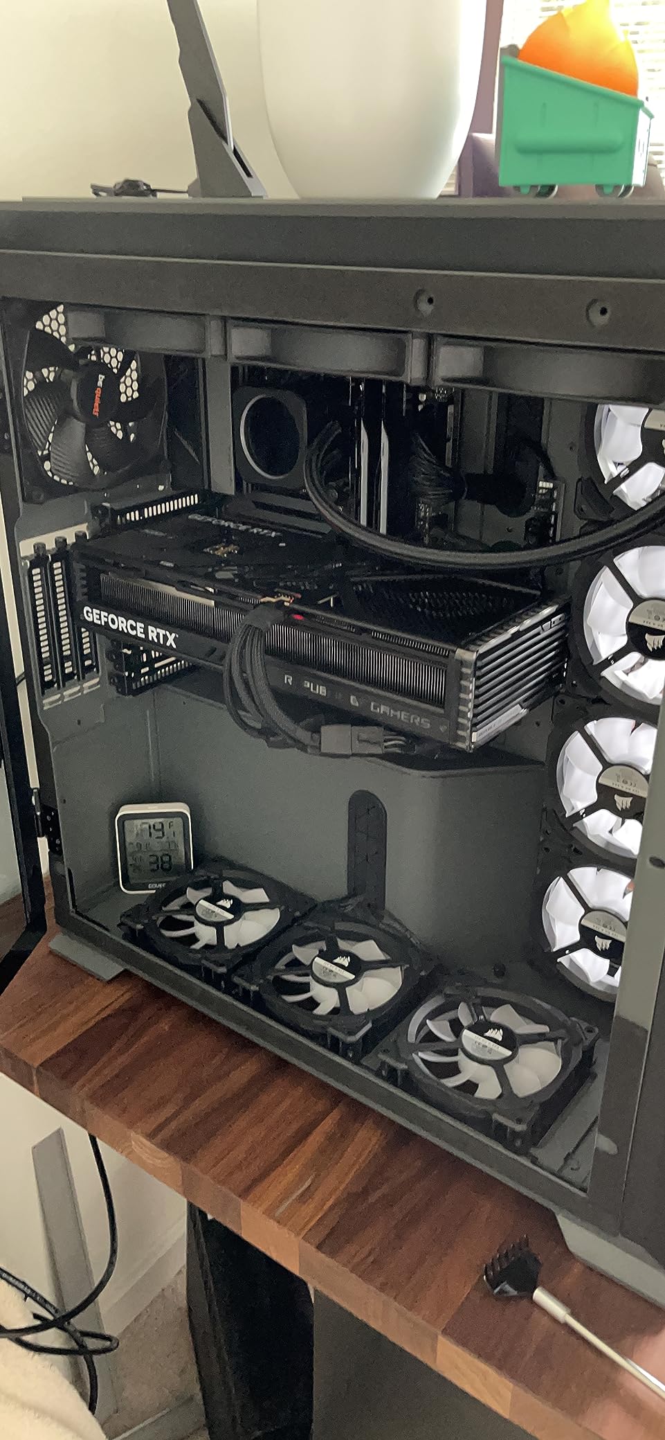 ASUS ROG Strix GeForce RTX 4090 OC Edition Gaming Graphics Card (24GB GDDR6X) customer photo 1