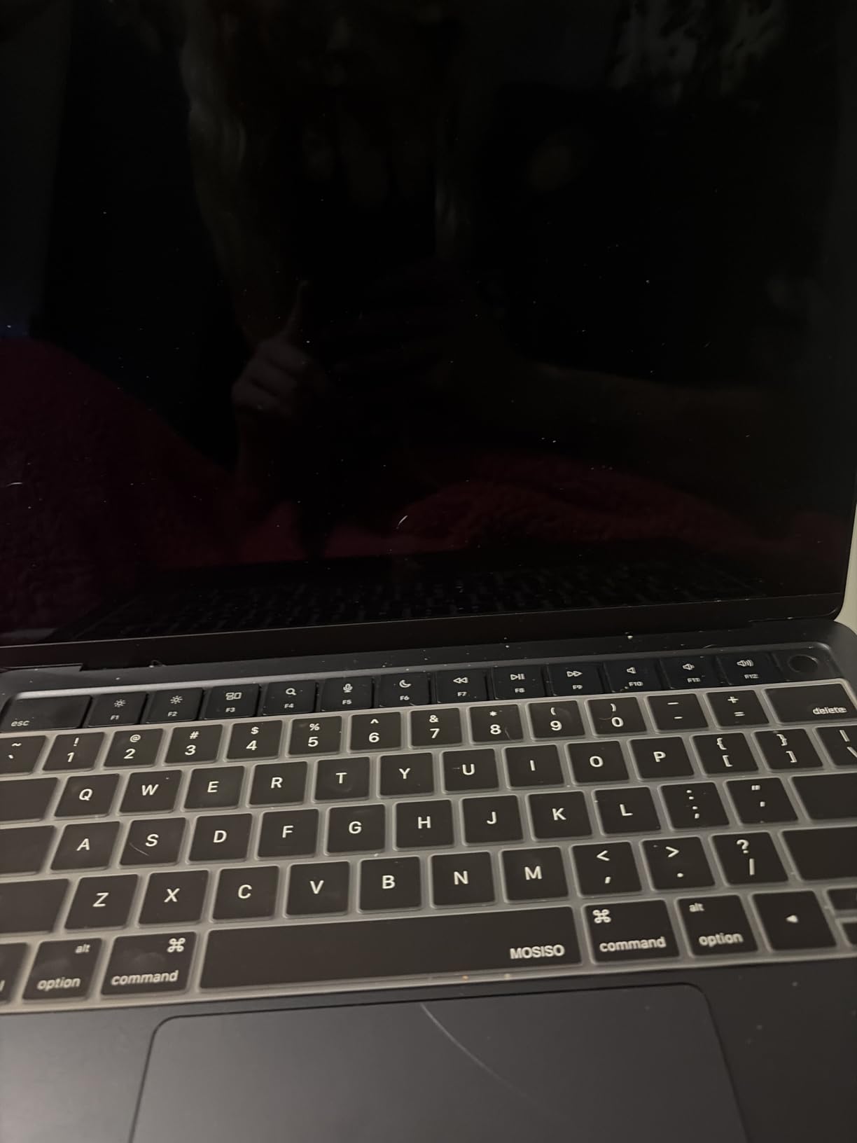Apple 2022 MacBook Air with Apple M2 Chip, 13-inch, 8GB RAM, 256GB SSD Storage, Midnight (Renewed) customer photo 2